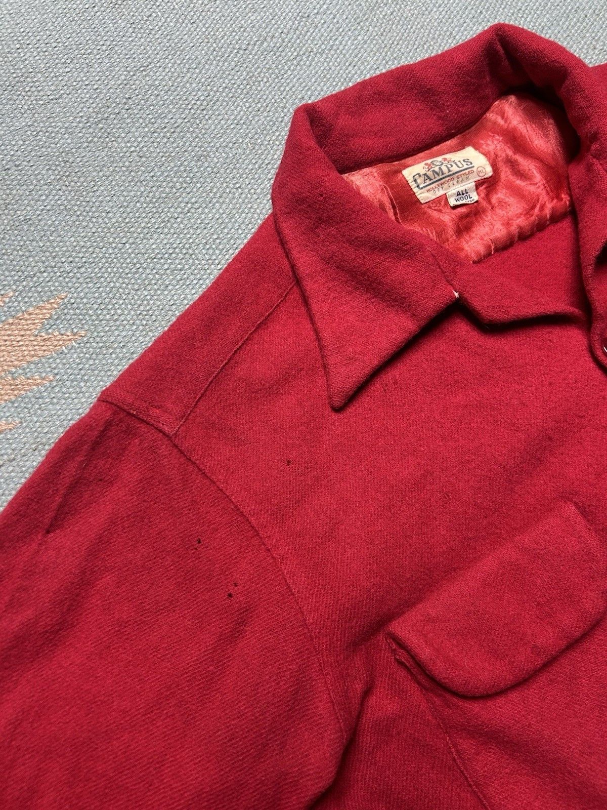 Vintage 1950s wool loop collar shirt Campus Hollywood distressed M/L Size US M / EU 48-50 / 2 - 8 Thumbnail