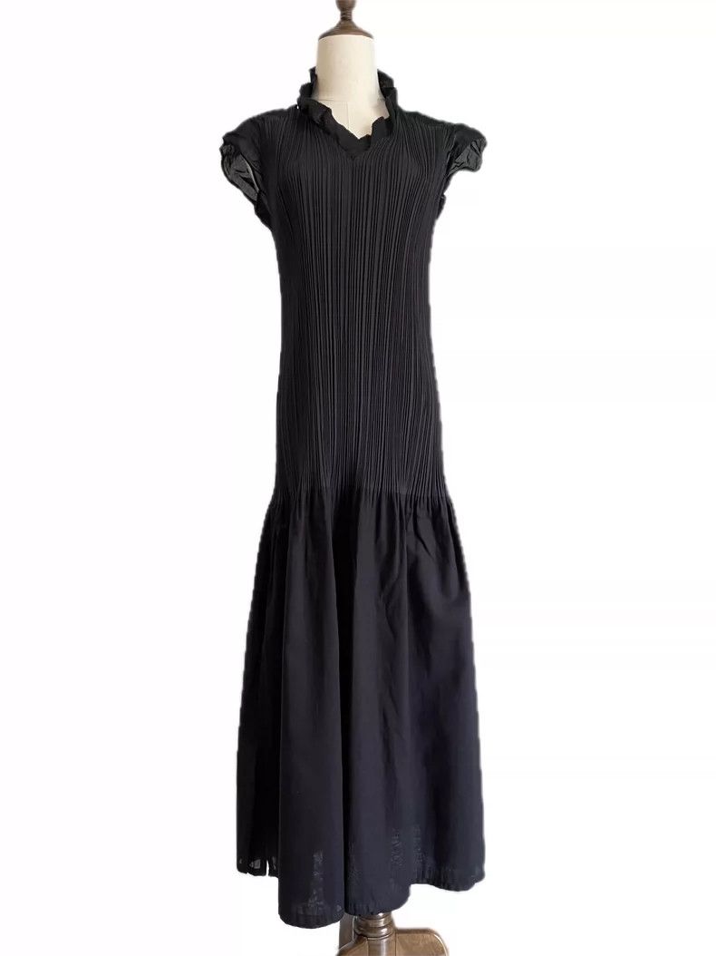 Issey Miyake Issey Miyake size:2 White pleated dress Size M / US 6-8 / IT 42-44 - 3 Thumbnail