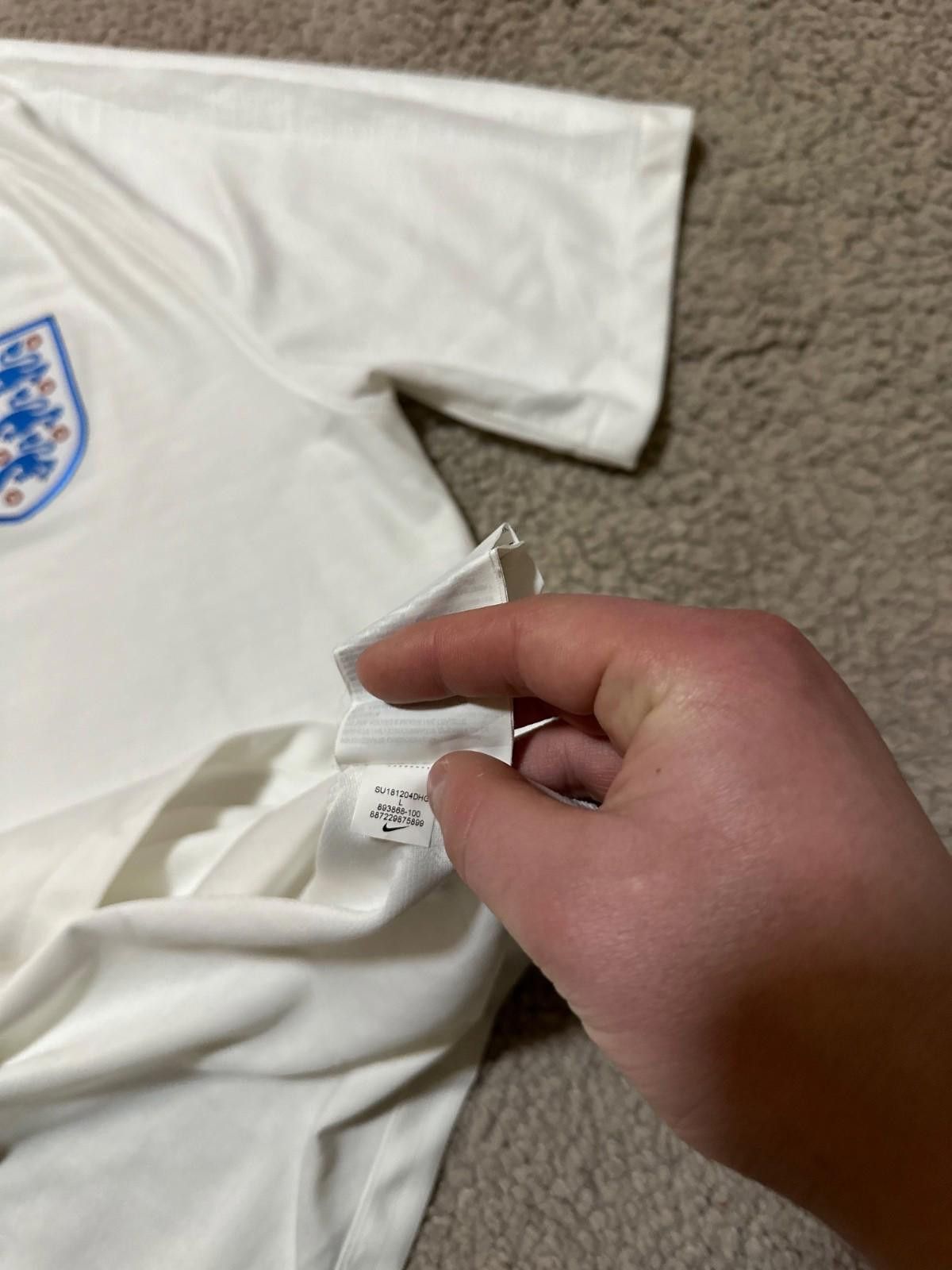 Nike Nike England 2018-2019 World Cup Football Shirt #9 Kane Size US L / EU 52-54 / 3 - 6 Thumbnail