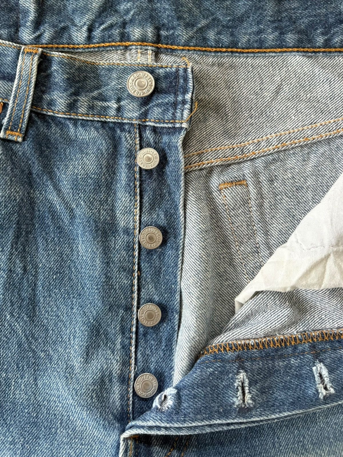 Levi's Vintage 90s Levis 501 Mud Wash Distress Loose Jeans Size US 32 / EU 48 - 5 Thumbnail