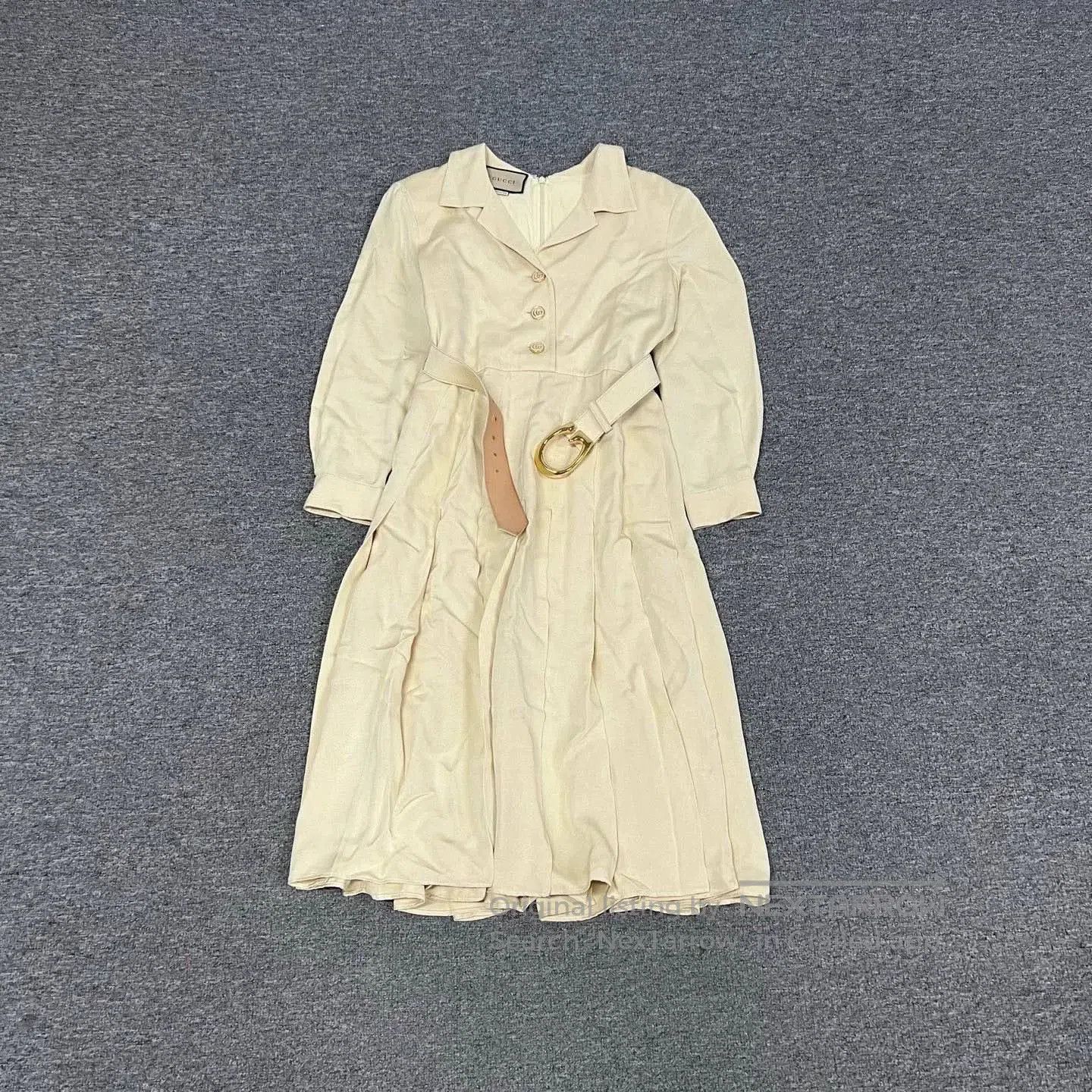 Gucci Gucci Silk Dress with Gold Buckle Belt. Size S / US 4 / IT 40 - 1 Thumbnail