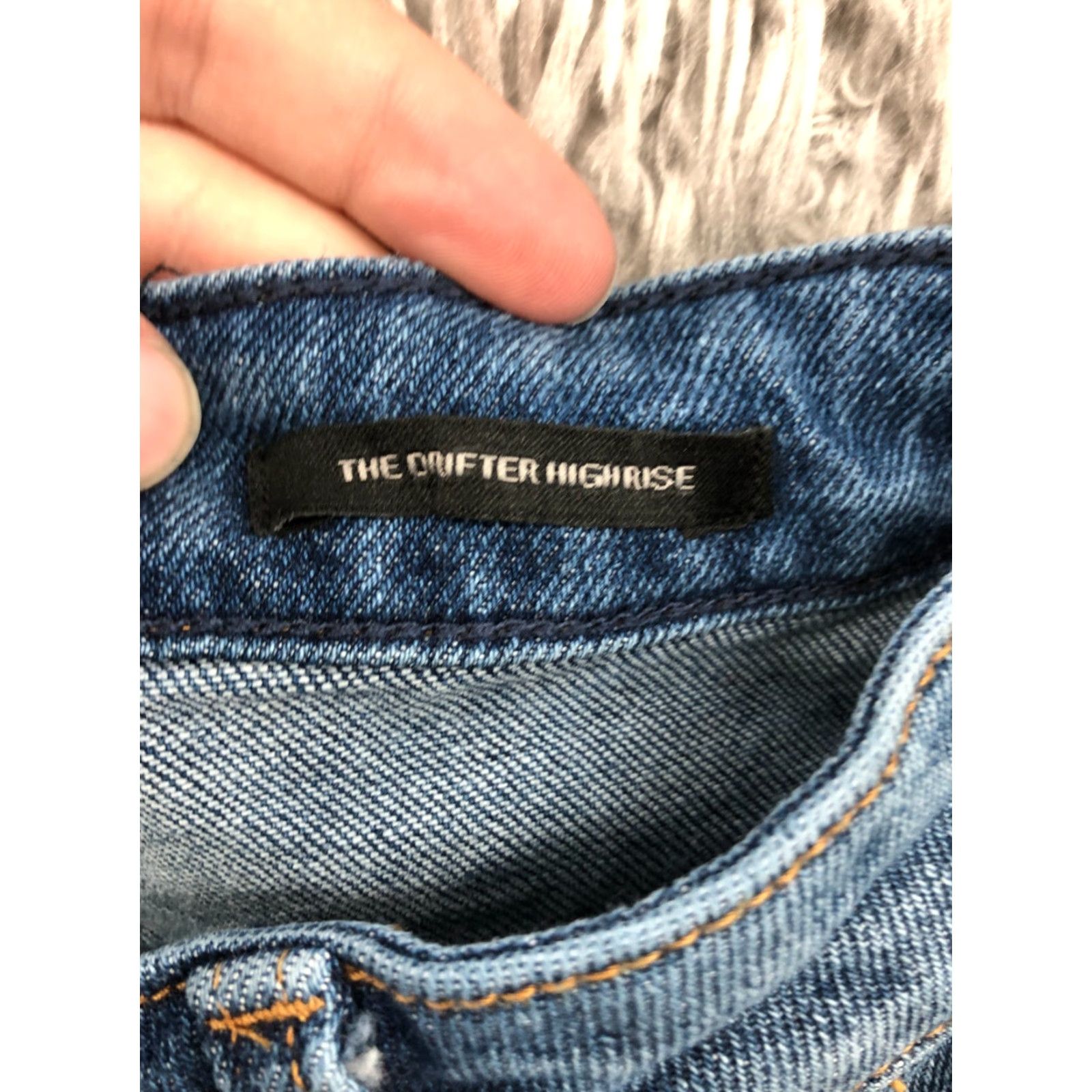 Vintage Kendall & Kylie Shorts Womens size 0 Drifter High Rise Dark Wash Blue Denim Jean Neighborhood Size 25" / US 0 / IT 36 - 7 Thumbnail