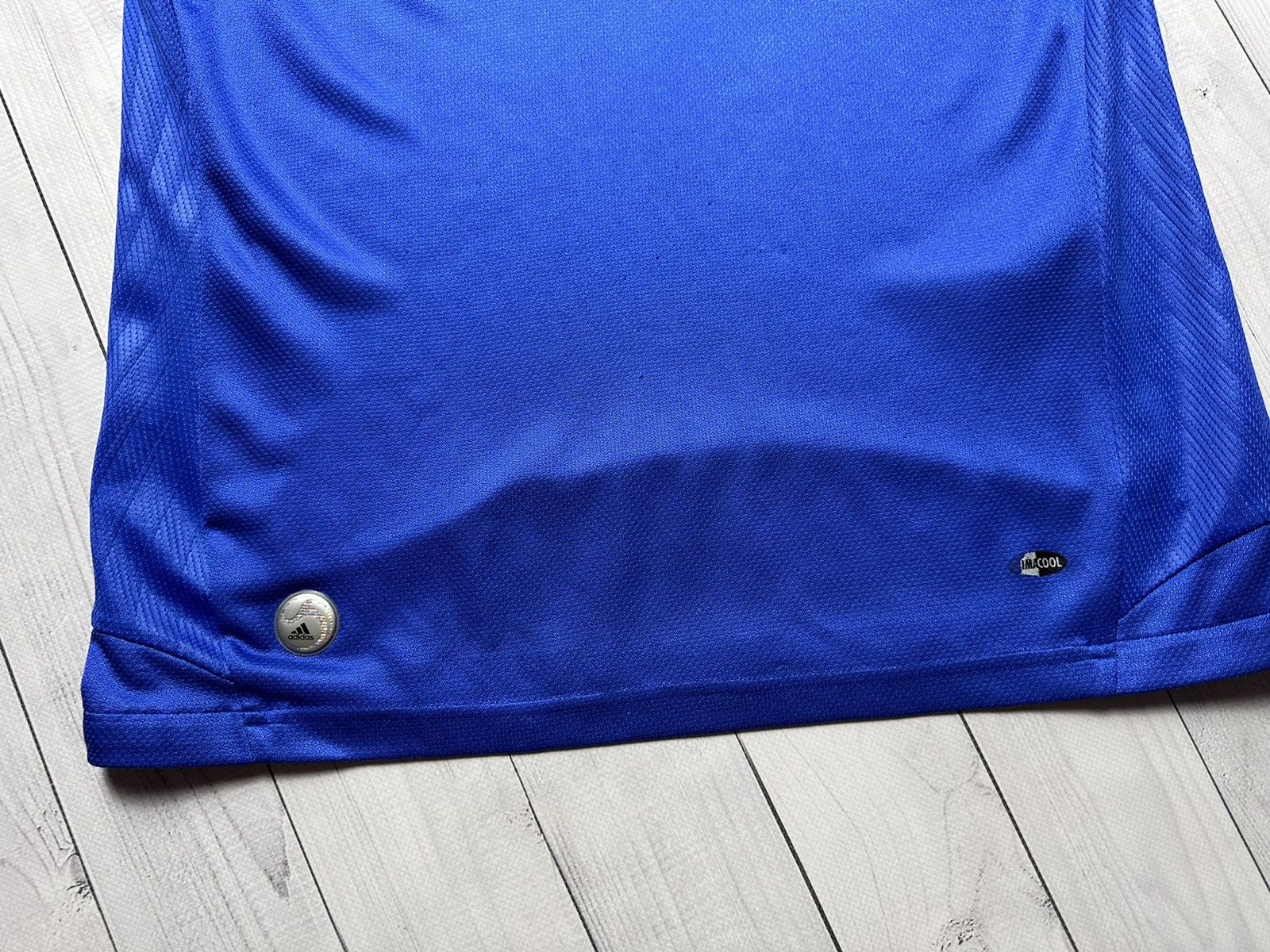 Adidas × Chelsea Soccer × Vintage Vintage adidas Chelsea soccer jersey Samsung size S/M Size US S / EU 44-46 / 1 - 3 Thumbnail