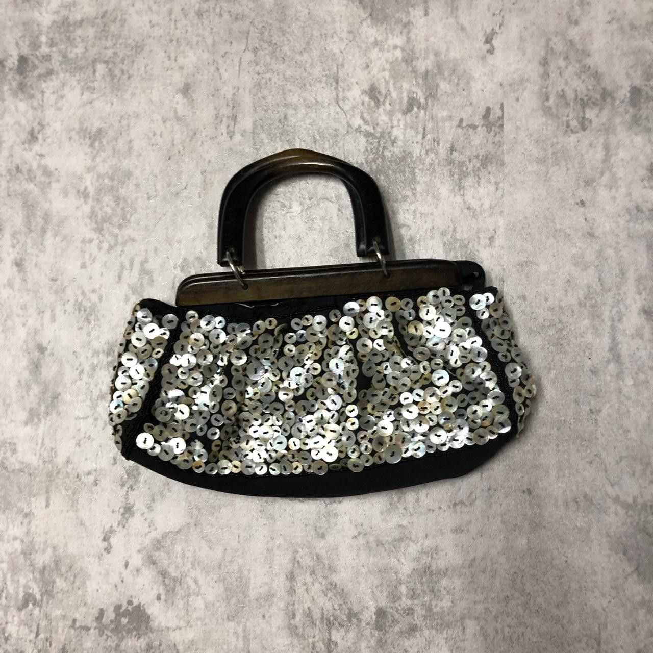 Other Silver sequin velvet shoulder bag with black velvet trim Size ONE SIZE - 2 Thumbnail