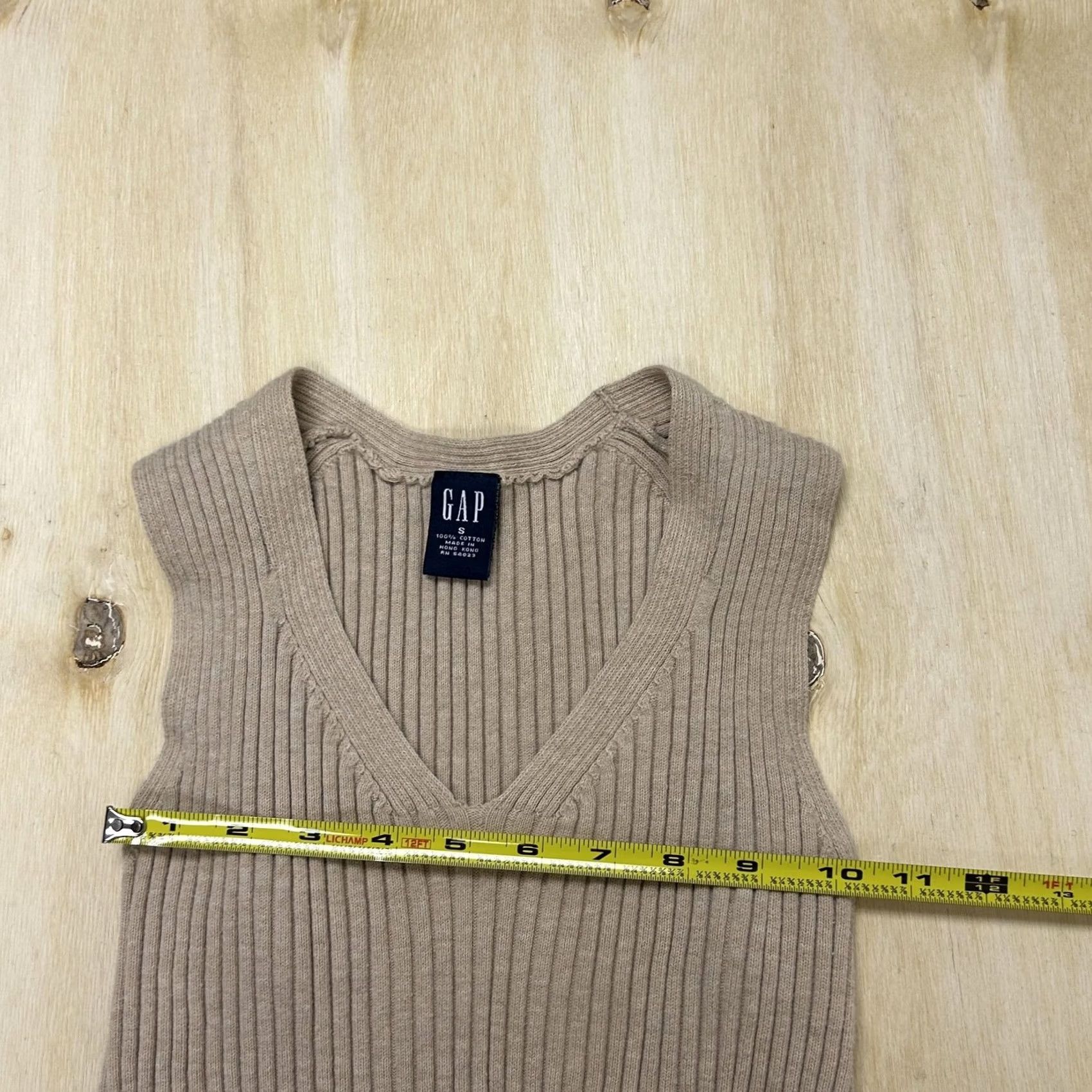 Gap Y2K Gap Sweater Vest Womens Small Beige V Neck Ribbed Tight-Knit Cotton Stretch Vest Size S / US 4 / IT 40 - 5 Thumbnail