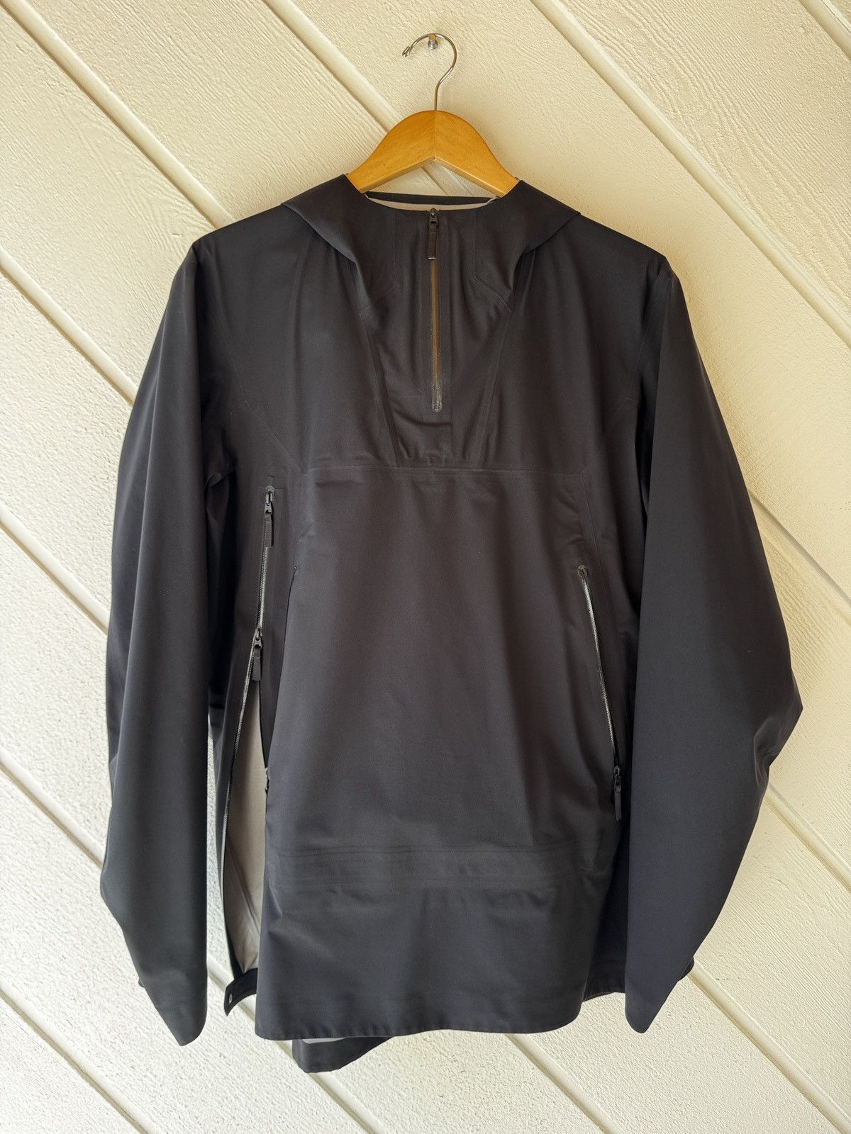 Arc’teryx Veilance Conduct Anorak
