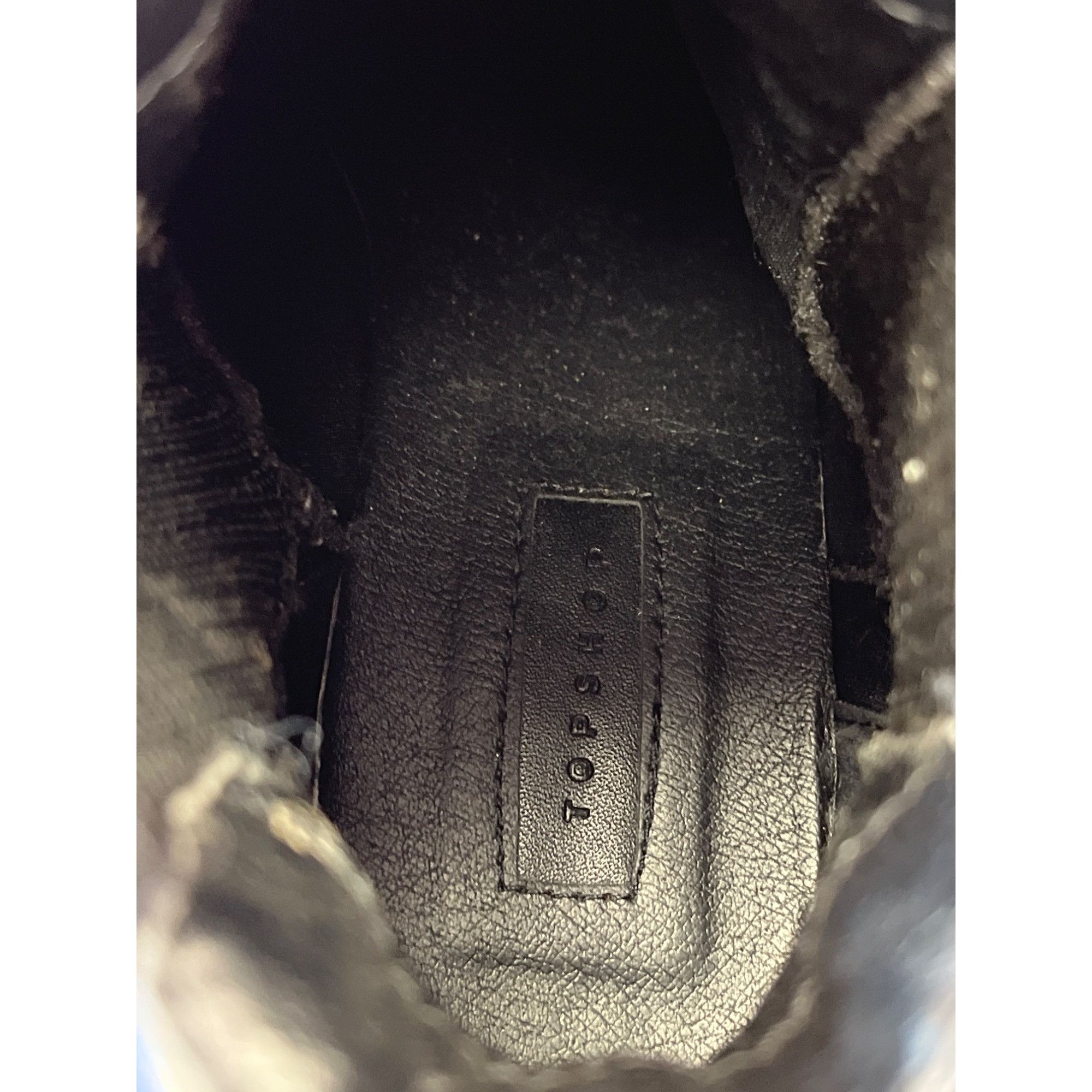 Topshop Topshop Womens Black Croc Embossed Chelsea Boots Sz 7.5 SKU Size US 7.5 / IT 37.5 - 10 Thumbnail