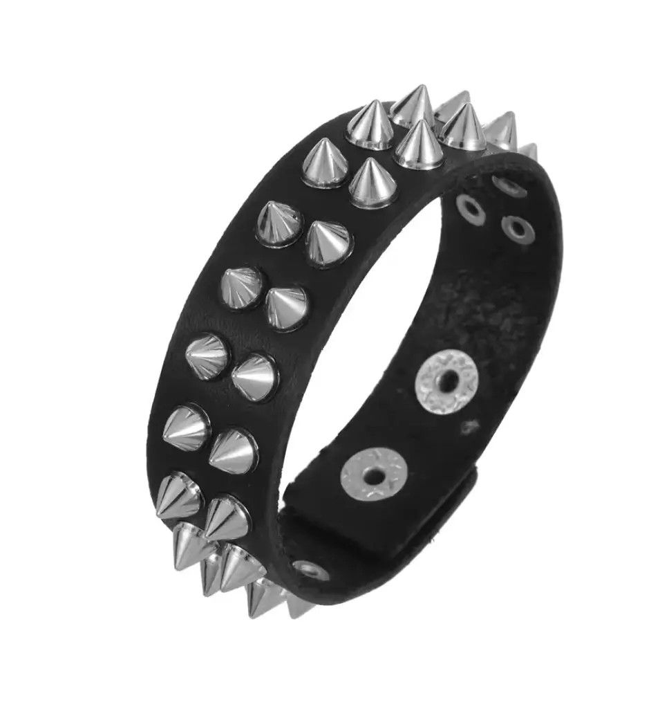 Japanese Brand × Vintage Pu leather 2 Line Spike Vintage Bracelet Size ONE SIZE - 1 Thumbnail