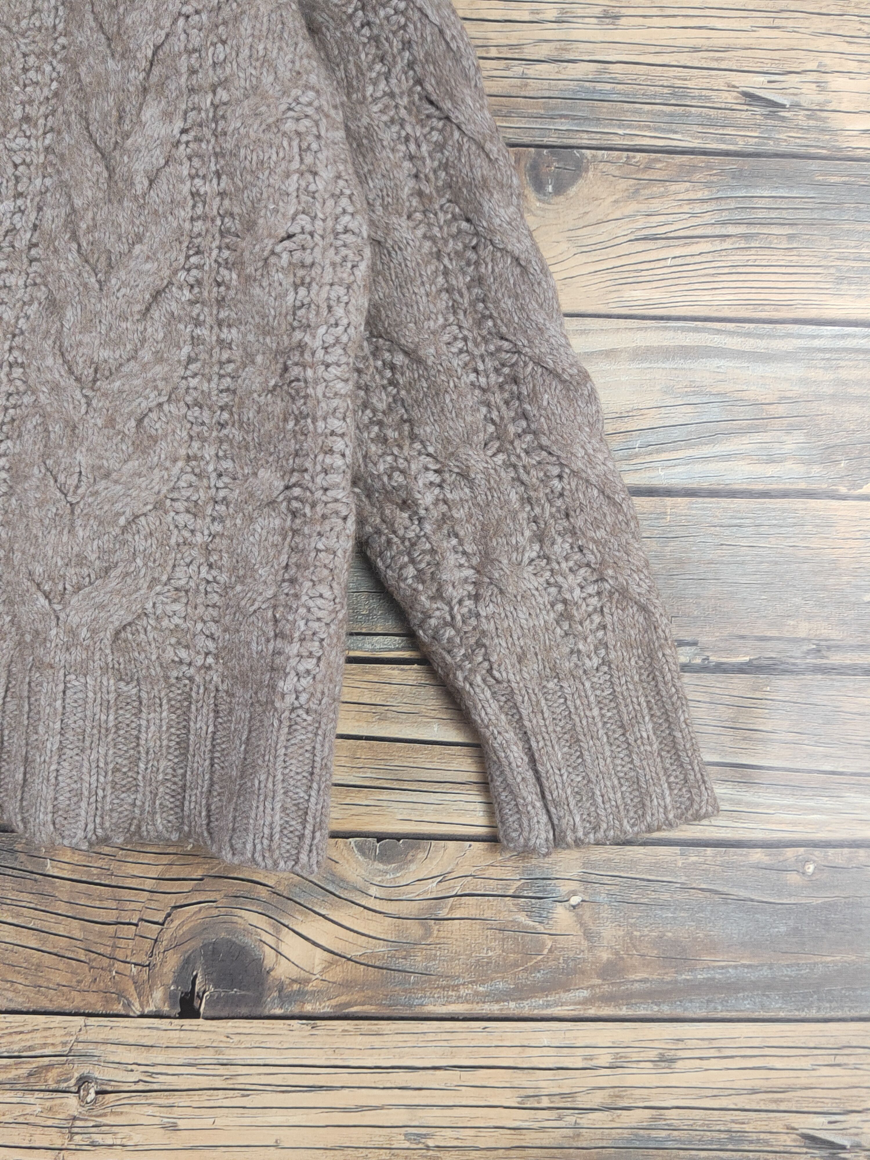 Aran Isles Knitwear × Japanese Brand Uniqlo Brown cable Knitwear Cardigan #W1214 Size M / US 6-8 / IT 42-44 - 6 Thumbnail