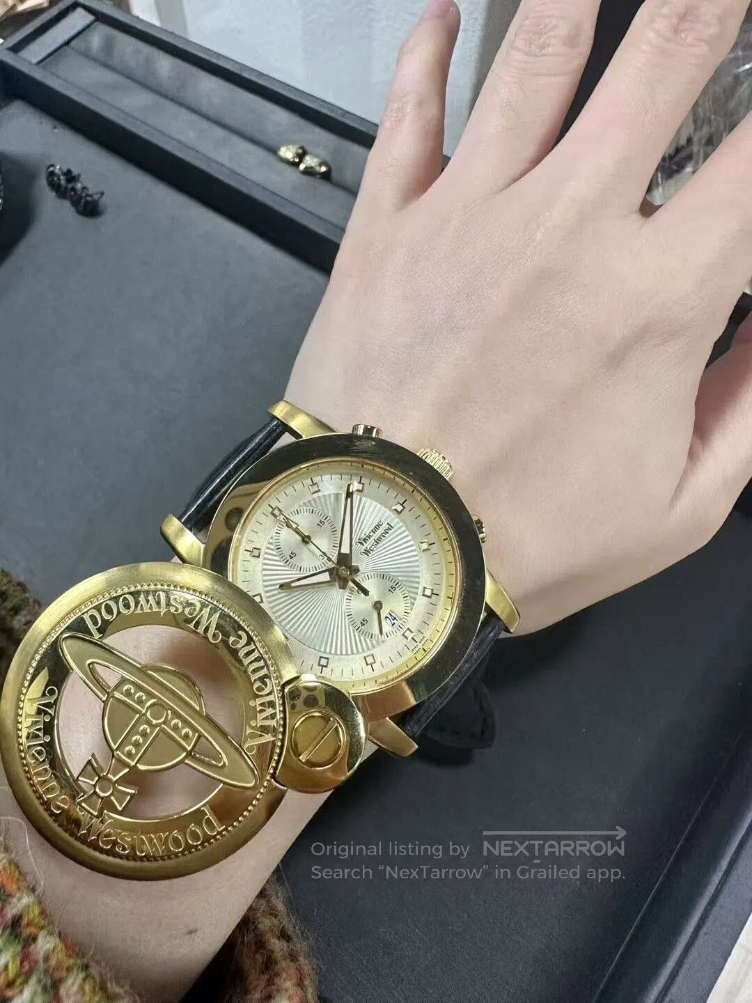 Vivienne Westwood vivienne westwood golden saturn watch. Size ONE SIZE - 1 Thumbnail
