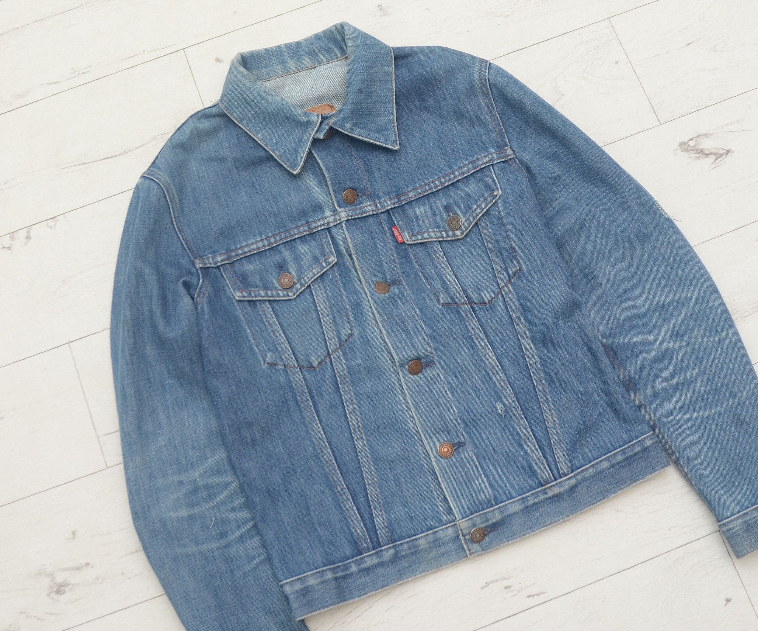 Levi's × Levi's Vintage Clothing × Vintage Vintage 70’s Levi’s Denim Jacket Washed Made in France Size S / US 4 / IT 40 - 2 Thumbnail