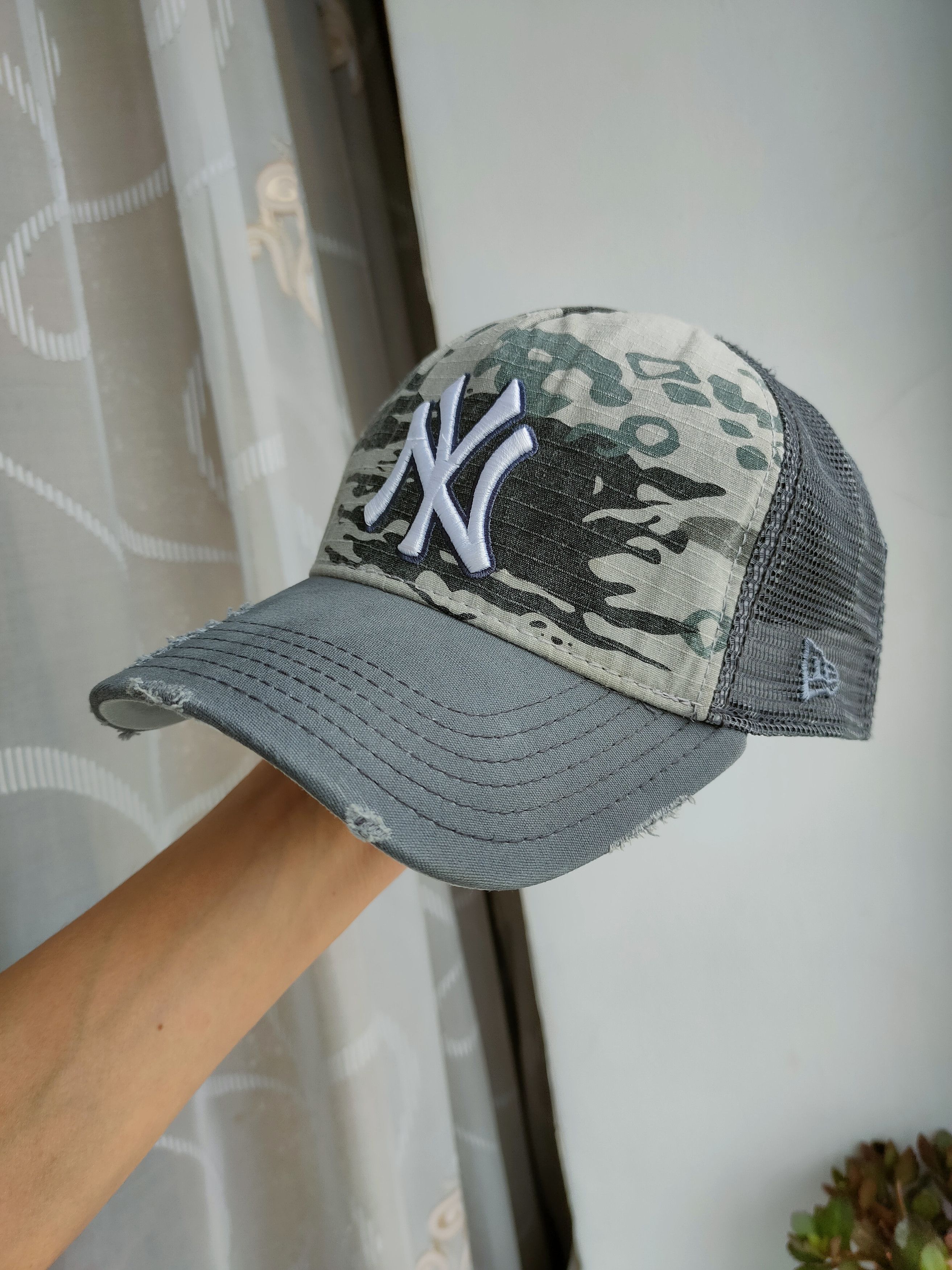 New Era New Era NY Yankees Vintage Trucker Cap Yankees MLB Military Size ONE SIZE - 2 Thumbnail