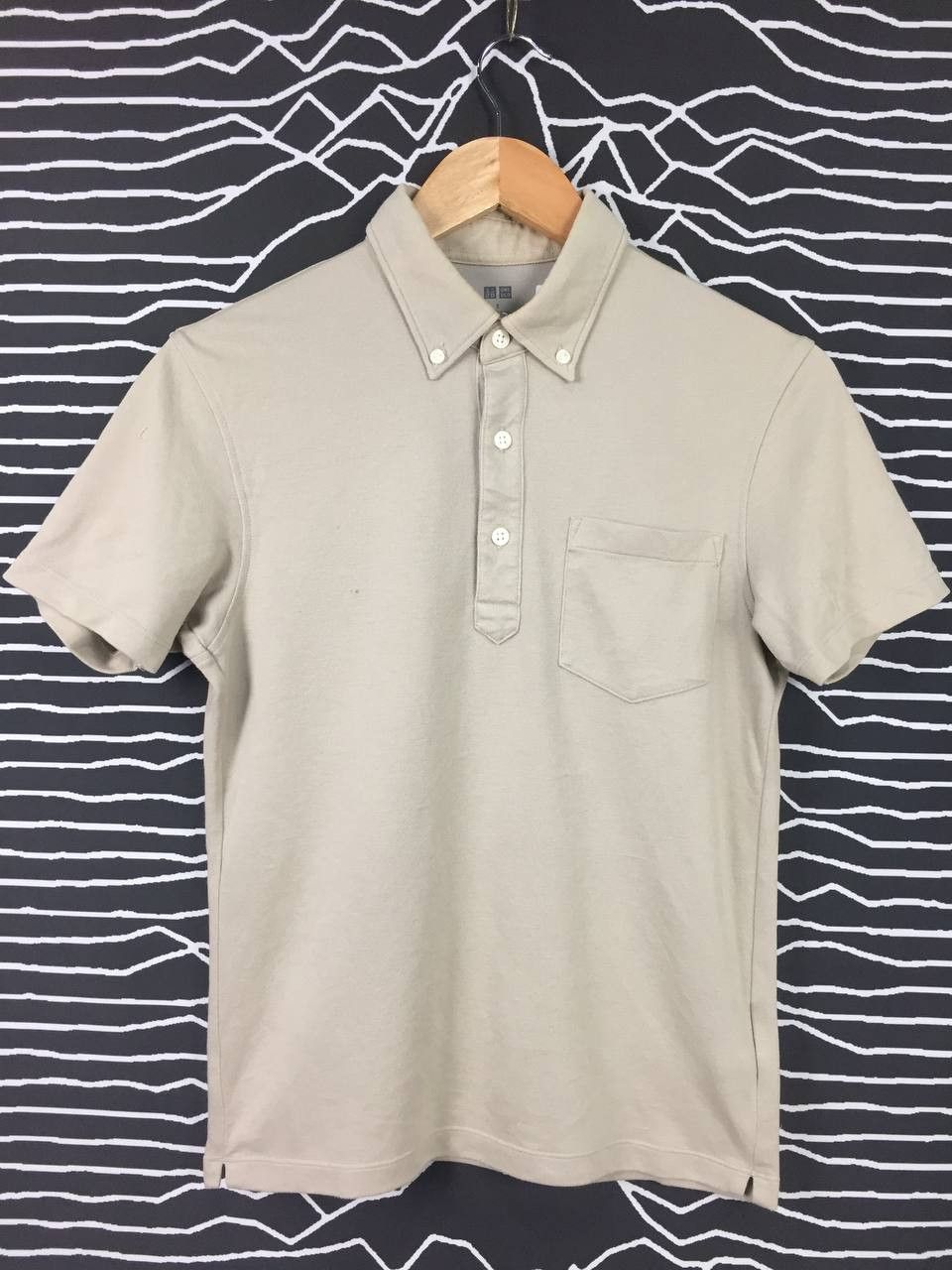 Uniqlo Uniqlo Beige Short Sleeve Button-Down Polo Shirt Size S Size US S / EU 44-46 / 1 - 1 Thumbnail