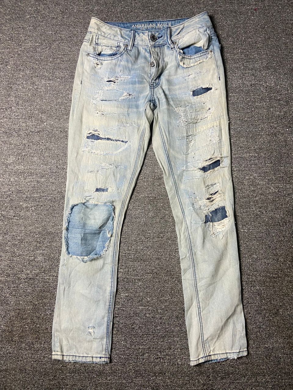 American Eagle Distressed Denim Ripped Jeans (152)