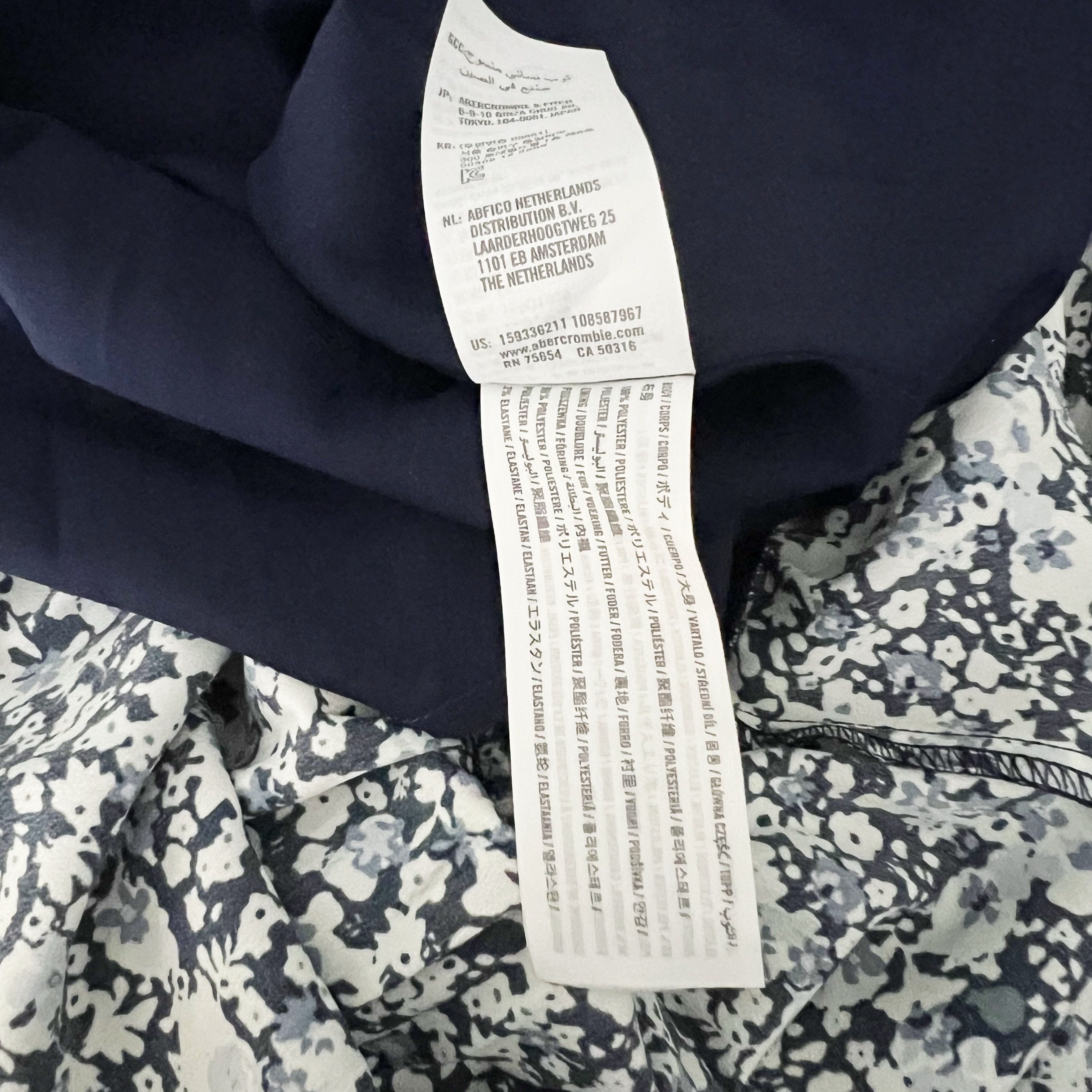 Abercrombie & Fitch NEW Abercrombie & Fitch Micro Floral Flower Size S / US 4 / IT 40 - 3 Thumbnail