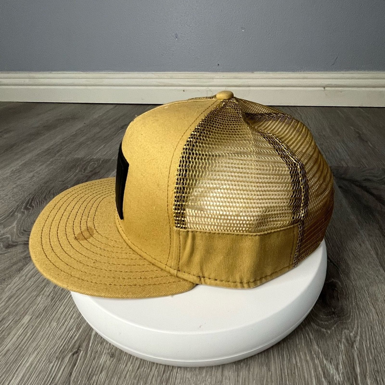 Nike Nike Mesh Trucker Hat Cap Mens Size ONE SIZE - 3 Thumbnail