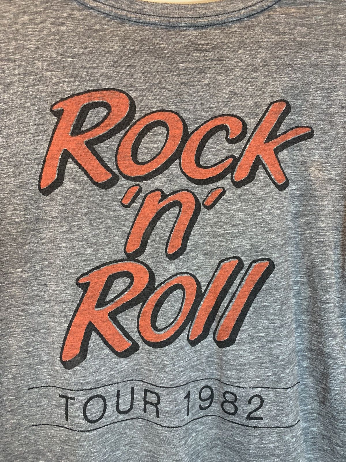 Band Tees *RARE* Joan Jett & The Black Hearts Rock n Roll Lucky Shirt Size US M / EU 48-50 / 2 - 4 Thumbnail
