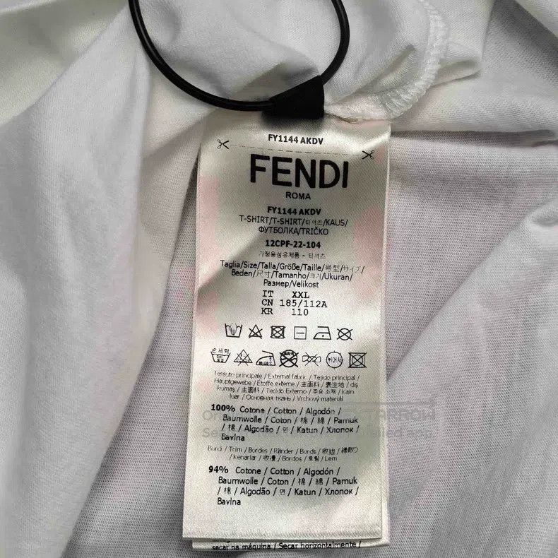 Fendi Fendi &Versace co-branded men's T-shirt Size US XXL / EU 58 / 5 - 5 Thumbnail