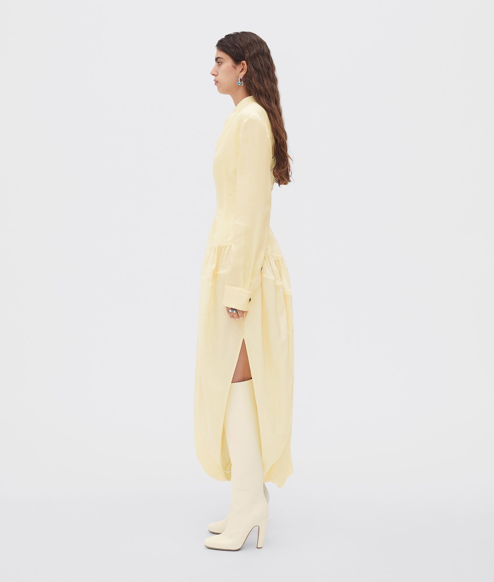 Bottega Veneta o1n1vont0325 Fluid Washed Viscose Dress in Camomile Size S / US 4 / IT 40 - 2 Thumbnail
