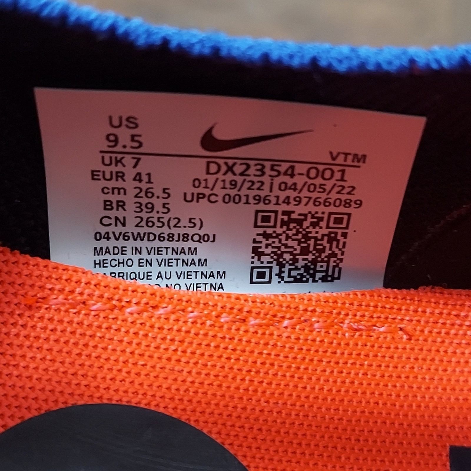 Nike Nike React Phantom Flyknit 2 Running Sneakers Women's Sz 9.5 Size US 9.5 / IT 39.5 - 10 Thumbnail