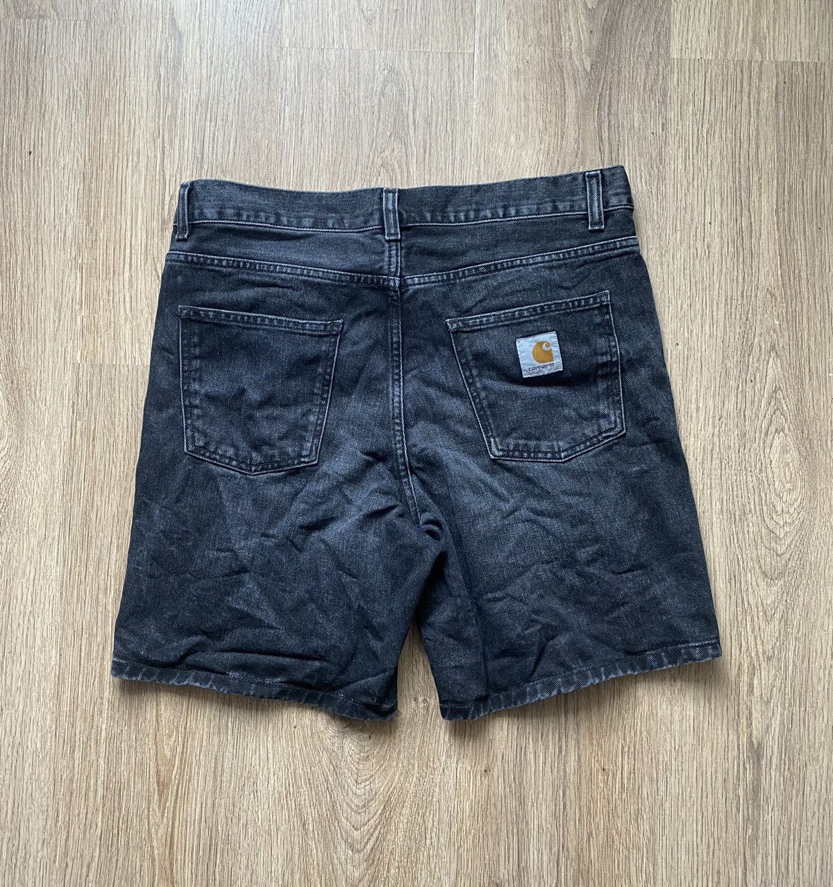 Carhartt × Vintage Vintage Carhartt baggy black denim shorts Size US 31 - 1 Thumbnail