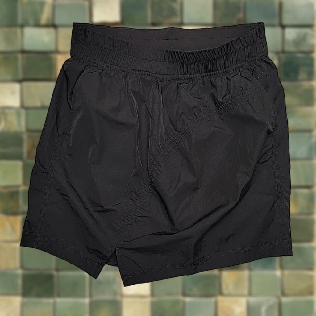 Lululemon Lululemon Skirt Womens M Black On The Fly Mini Athleisure Unlined Pockets Size 32" / US 10 / IT 46 - 1 Thumbnail