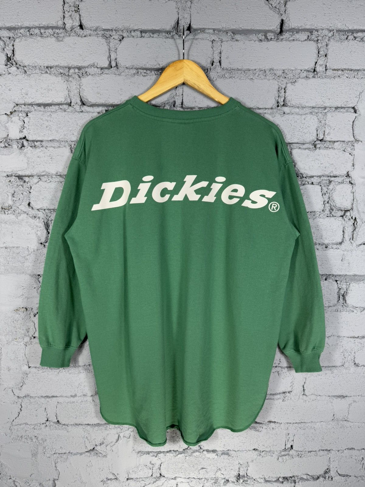 Dickies Vintage Dickies Backhit Big Logo Basic Sweatshirt Size US L / EU 52-54 / 3 - 1 Thumbnail