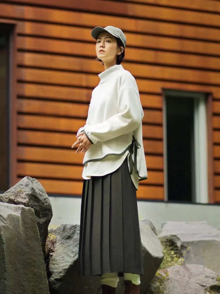 Uniqlo × White Mountaineering Uniqlo X White Mountaineering Fleece Oversize Pullover Shirt Size US S / EU 44-46 / 1 - 1 Thumbnail