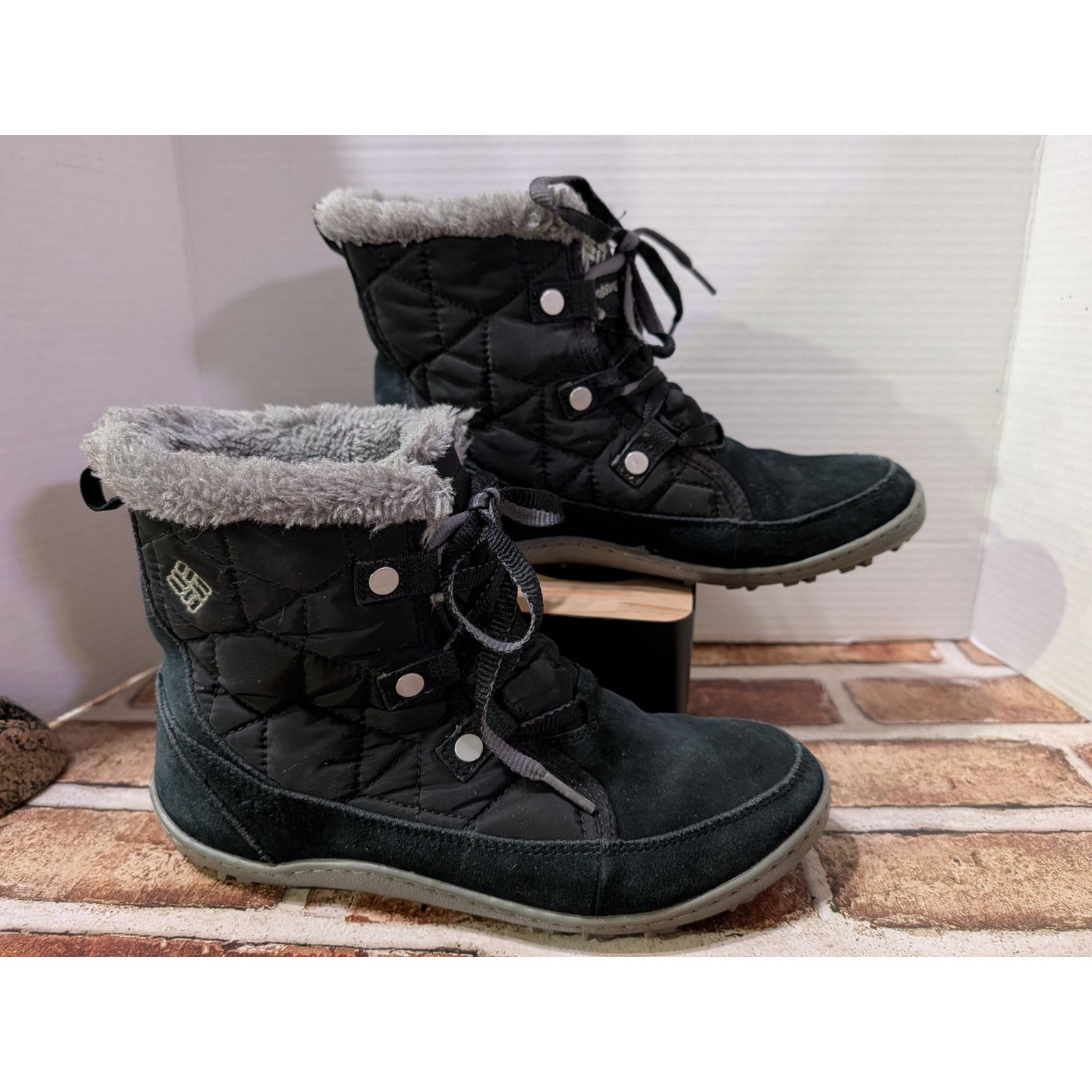 Columbia Columbia Women’s Waterproof Winter Boots Omni-Grip Size 8 Size US 8 / IT 38 - 7 Thumbnail