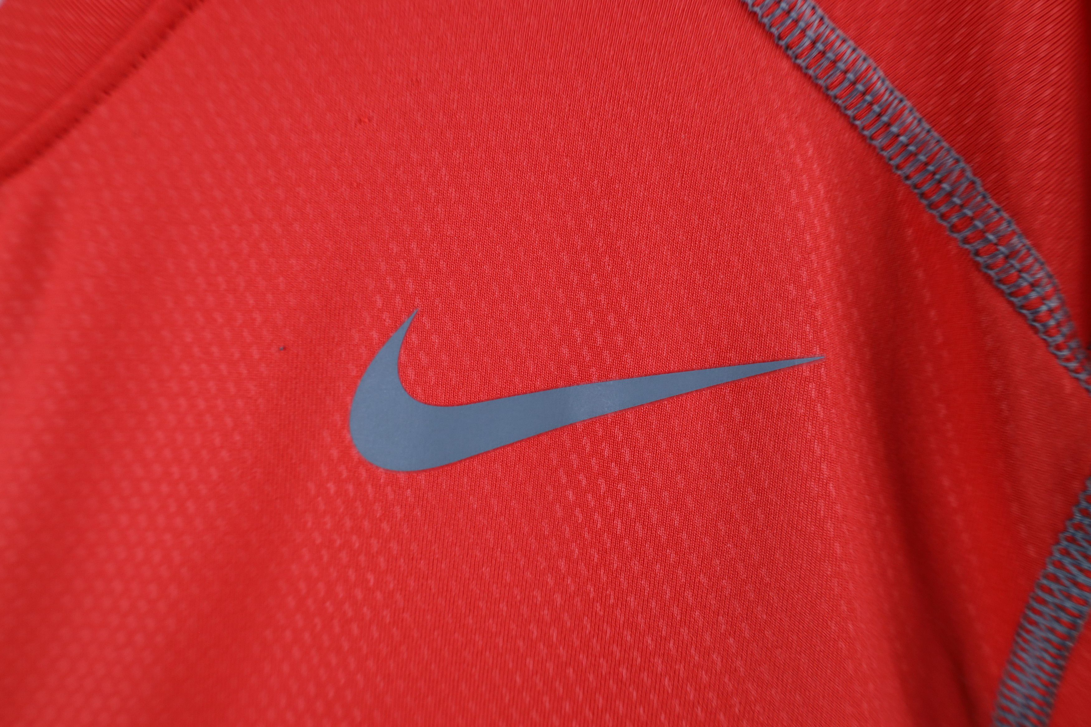 Nike × Vintage Nike Pro Combat Hypercool Training Long Sleeve T-Shirt Red Size US XL / EU 56 / 4 - 4 Thumbnail