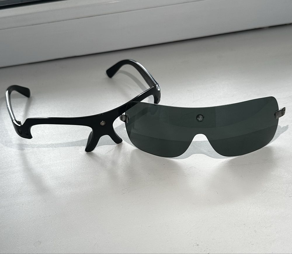 Versace Vintage Versace Medusa Sunglasses 4018-V GB1/71 Size ONE SIZE - 1 Thumbnail
