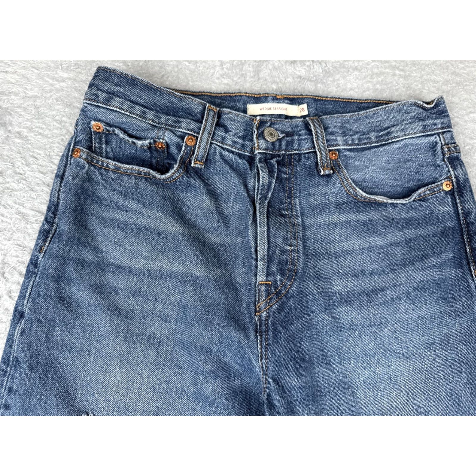 Levi's Levi's Jeans Womens 28x28 Blue Wedgie Straight Distressed High Rise Button Fly Jeans Women Regular 28x28 Blue Distressed Straight Fit Mens Womens? Size 28" / US 6 / IT 42 - 4 Thumbnail