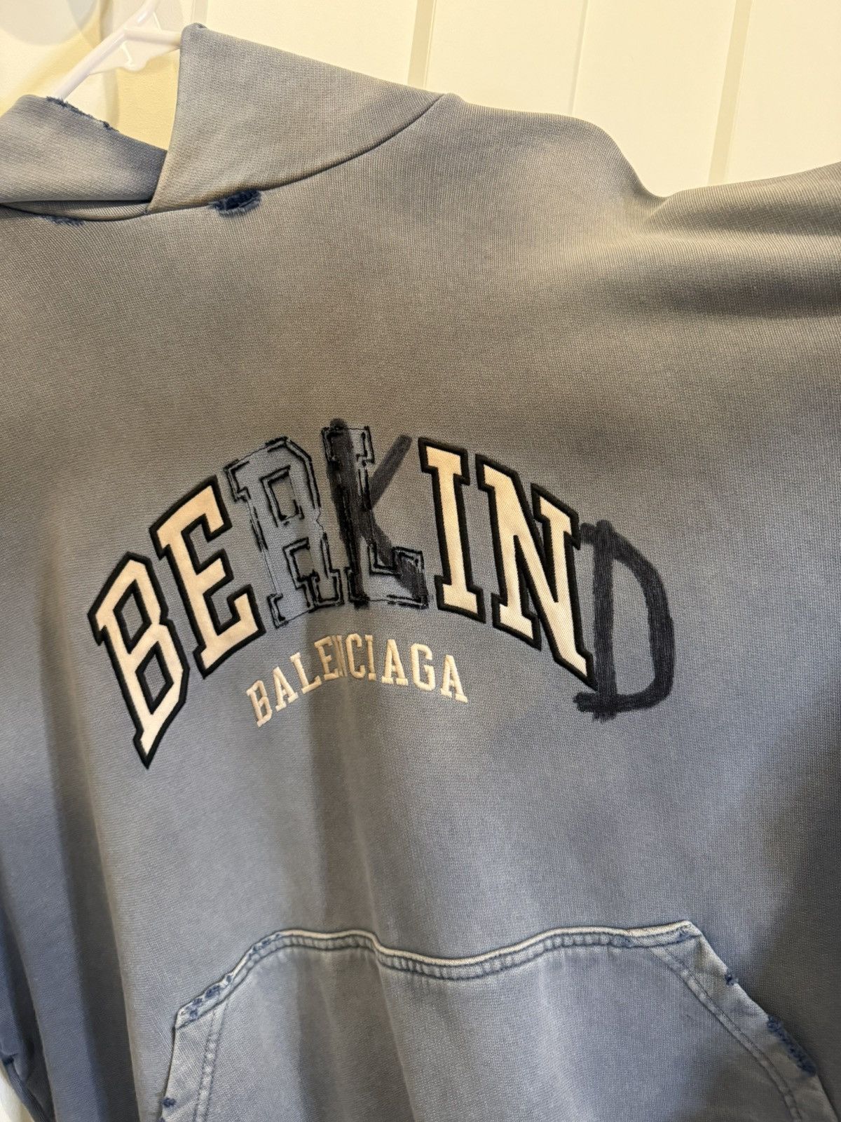 Balenciaga Balenciaga 23FW “Be Kind” Hoodie S Size US S / EU 44-46 / 1 - 8 Thumbnail