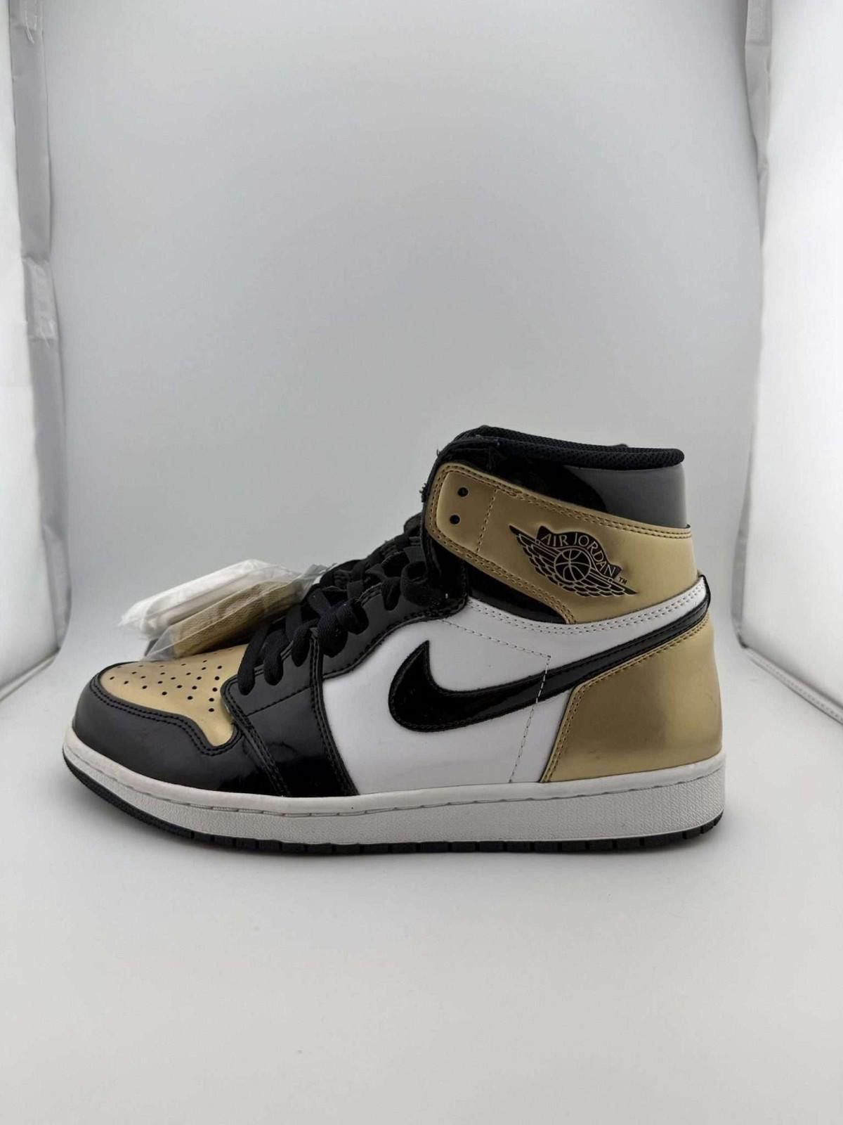 Nike Nike Air Jordan 1 Patent Gold Toe US 10 Used Size US 10 / EU 43 - 1 Thumbnail