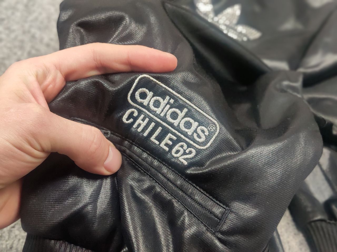 Adidas Vintage Adidas Originals Chile 62 Track Top Zip Jacket Black Size M / US 6-8 / IT 42-44 - 13 Thumbnail