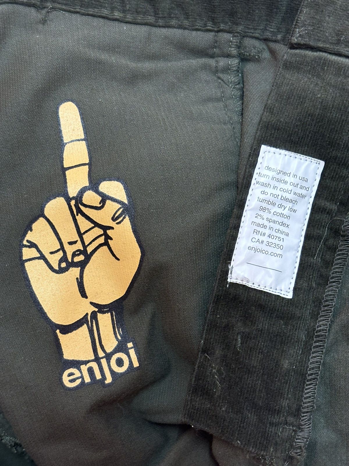 Enjoi × Vintage ***FINAL DROP***RARE 00s ENJOI SKATEBOARD CORDUROY SHORT 36 Size US 36 / EU 52 - 20 Thumbnail