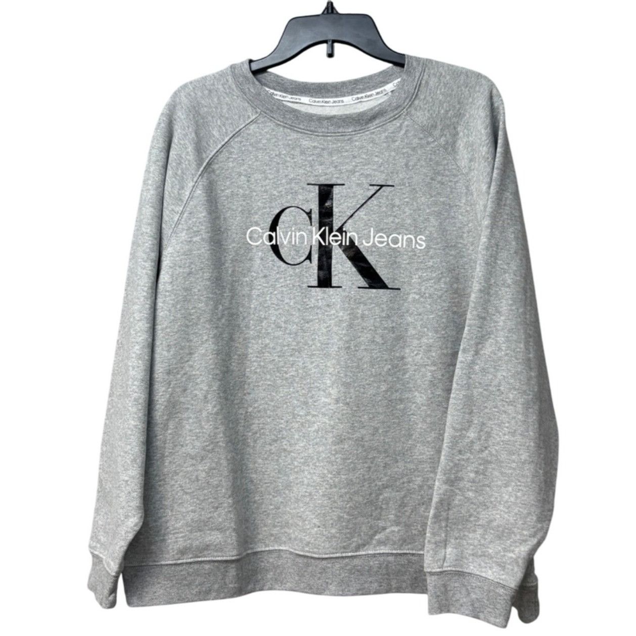 Other Calvin Klein Jeans Trendy Plus Size Size Sweatshirt, Pearl Size ONE SIZE - 2 Thumbnail