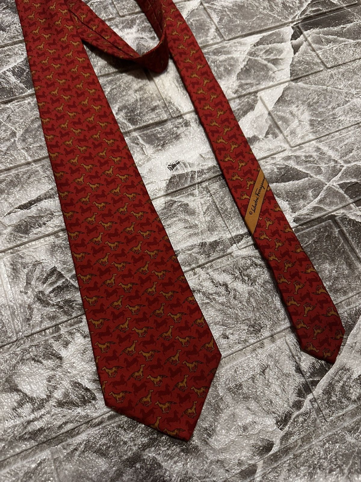 Salvatore Ferragamo Salvatore Ferragamo 100% Silk Tie Geometric Print Rad Italy Size ONE SIZE - 2 Thumbnail
