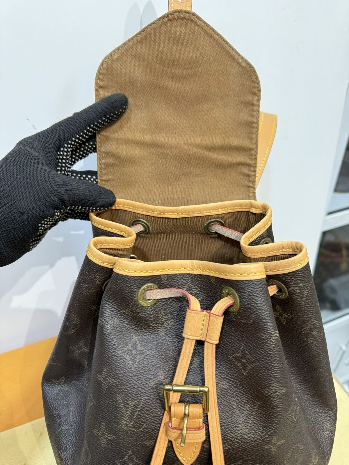 Louis Vuitton Louis vuitton backpack mm ( 2174 ) Size ONE SIZE - 12 Thumbnail