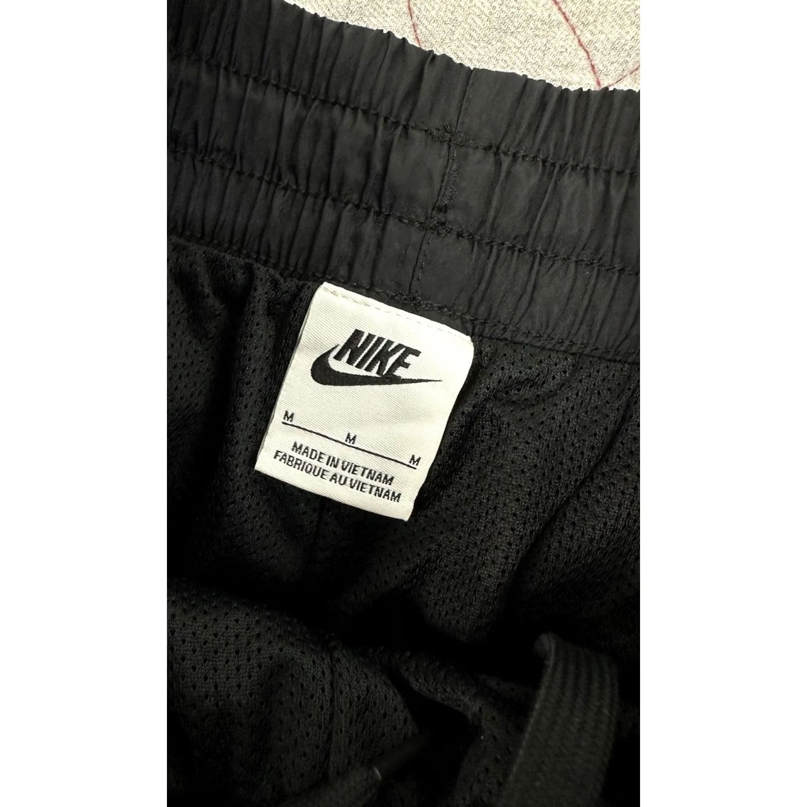 Nike Nike Women's Pants Black M Woven Cargo High Waisted Track Pants Size 32" / US 10 / IT 46 - 4 Thumbnail