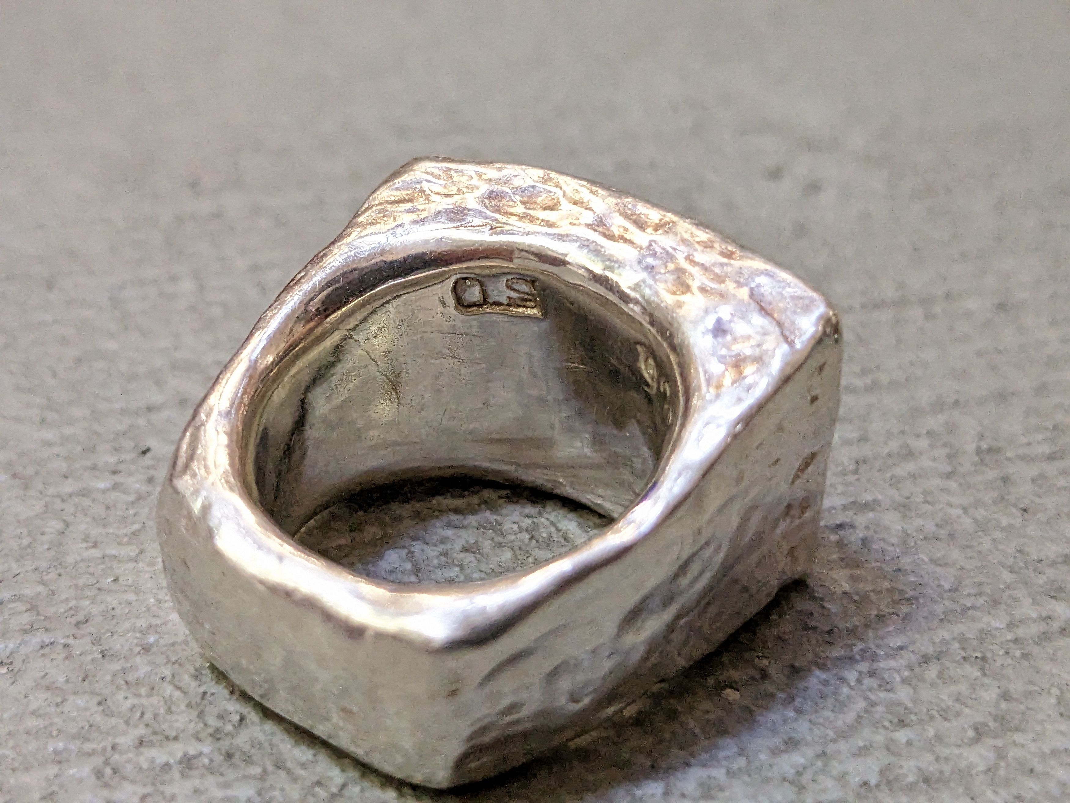 Jewelry Vintage Sterling Silver Ring Size 7.5 Hammered Modern Y2K Size ONE SIZE - 11 Thumbnail