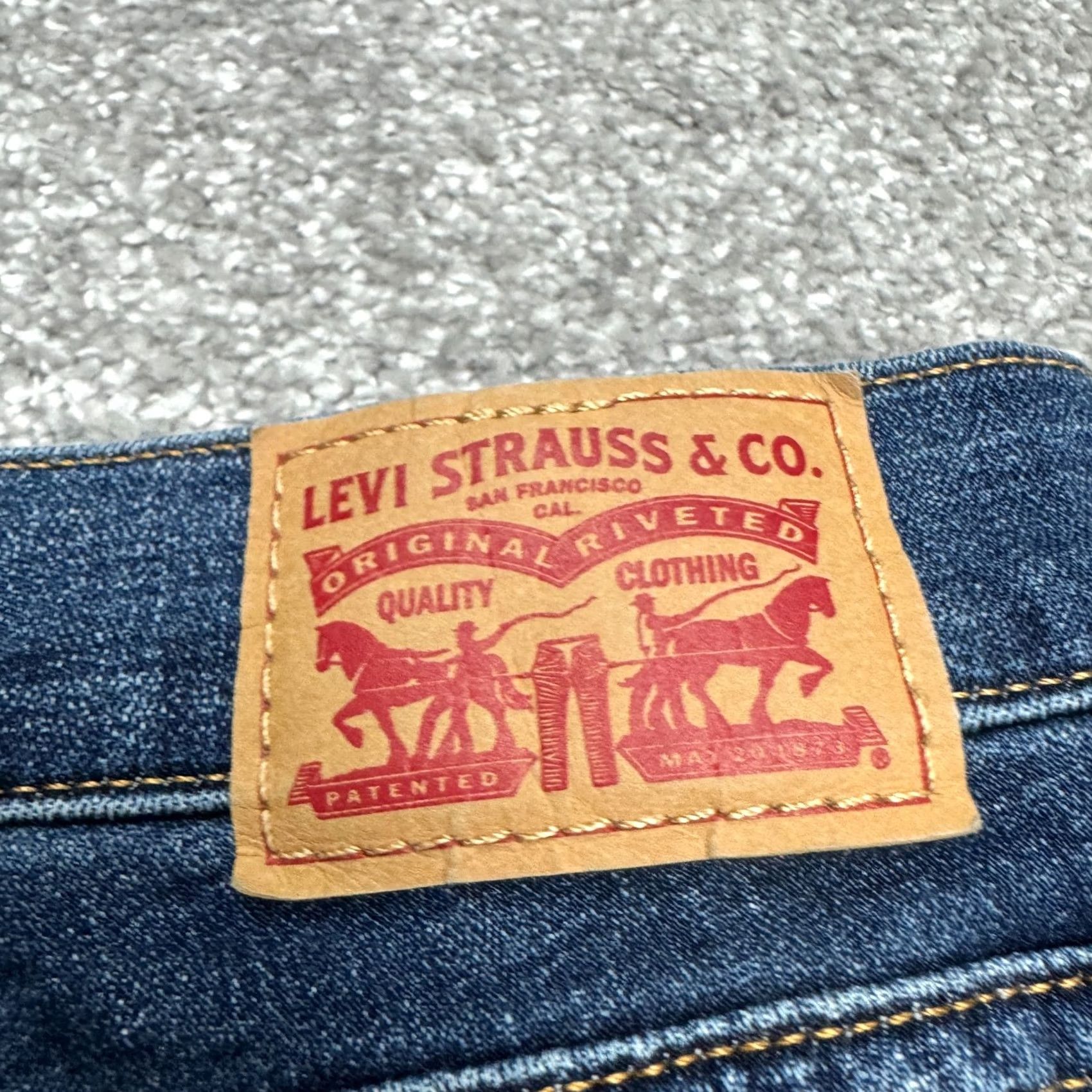 Levi's Levi's 414 Classic Straight Jeans Women 24W Blue Dark Wash Casual Size 42" / US 20 - 7 Thumbnail