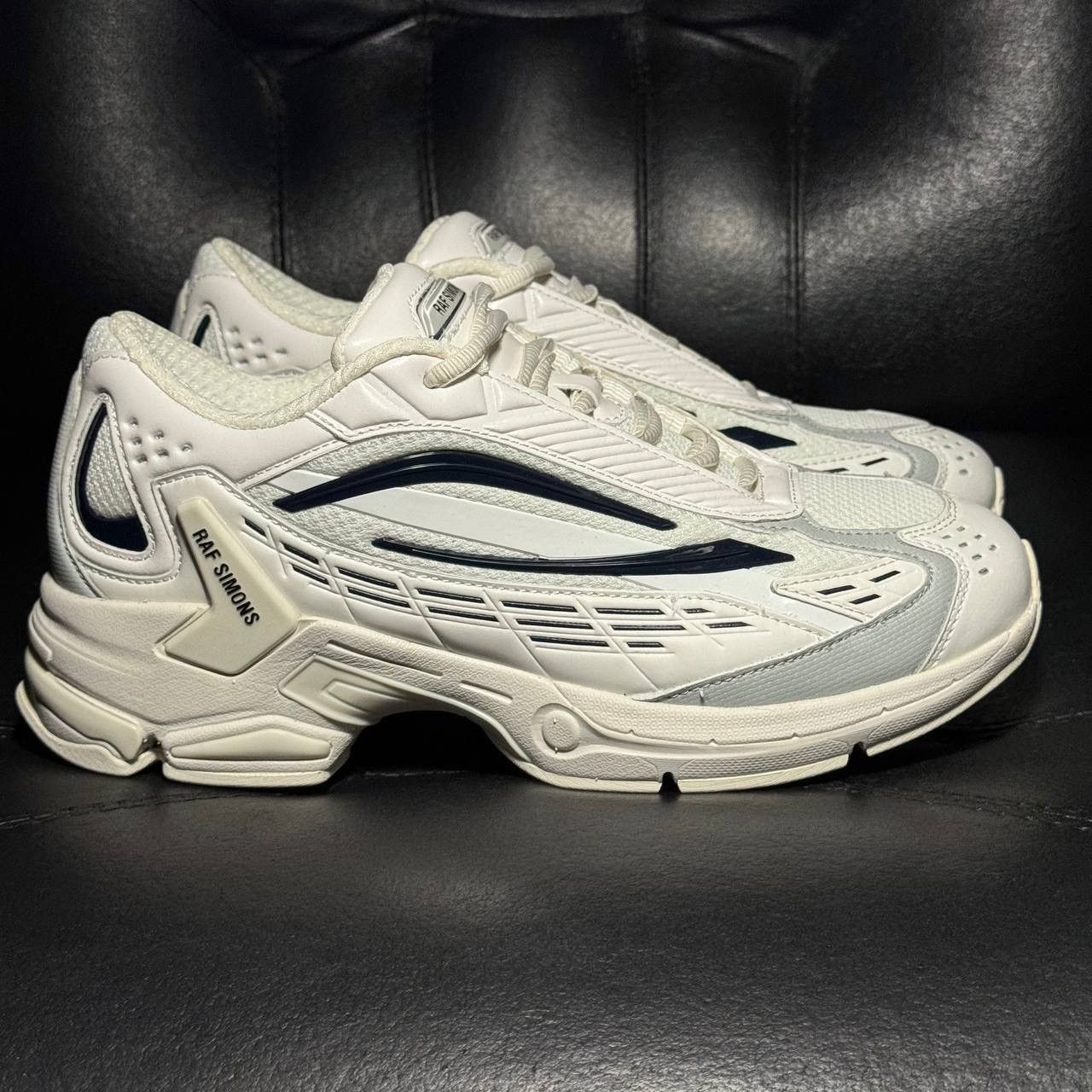 Raf Simons Raf Simons UltraSceptre White black Size US 6 / EU 39 - 1 Thumbnail