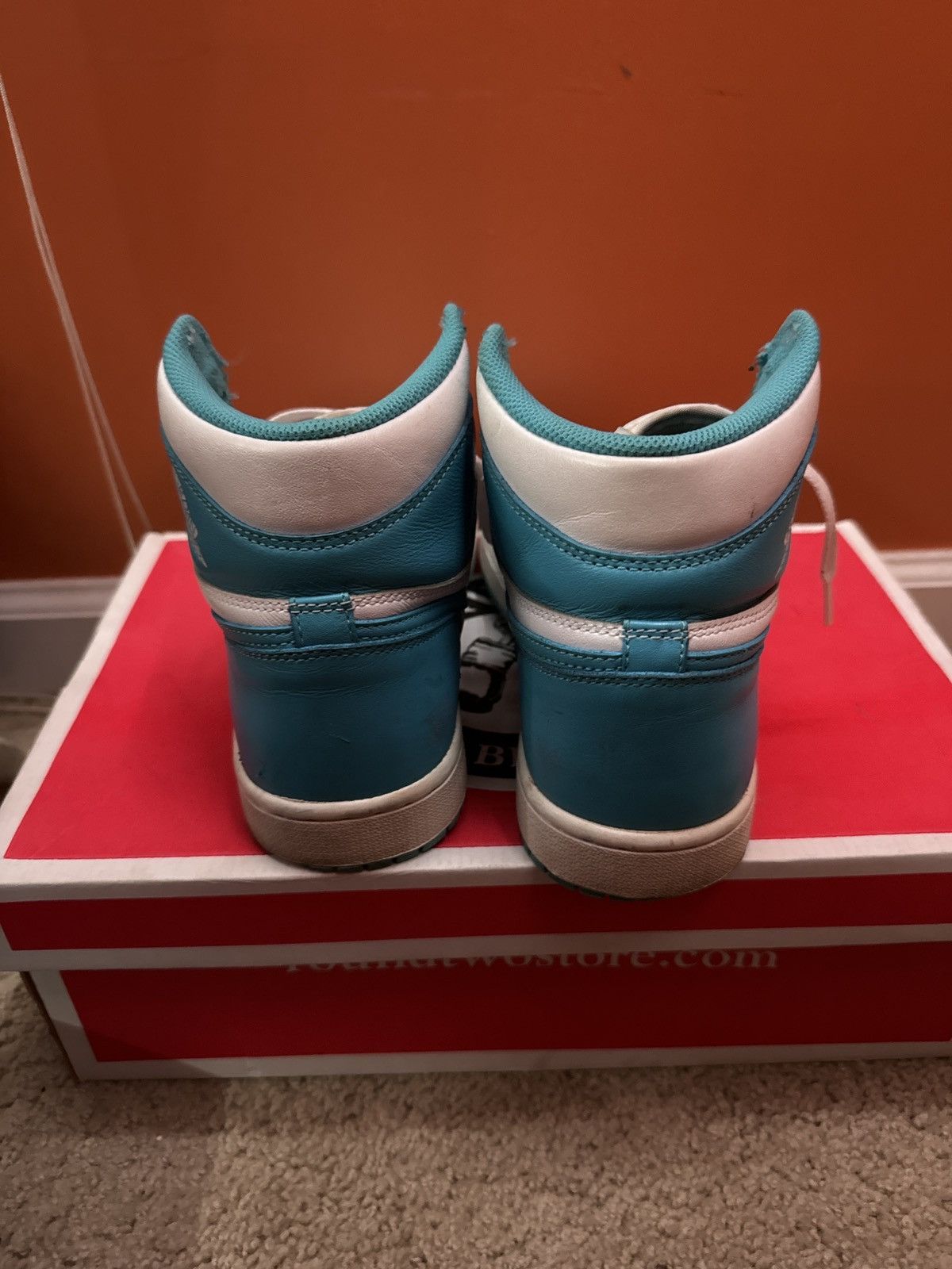 Jordan Brand Jordan 1 UNC Size US 9.5 / EU 42-43 - 4 Thumbnail