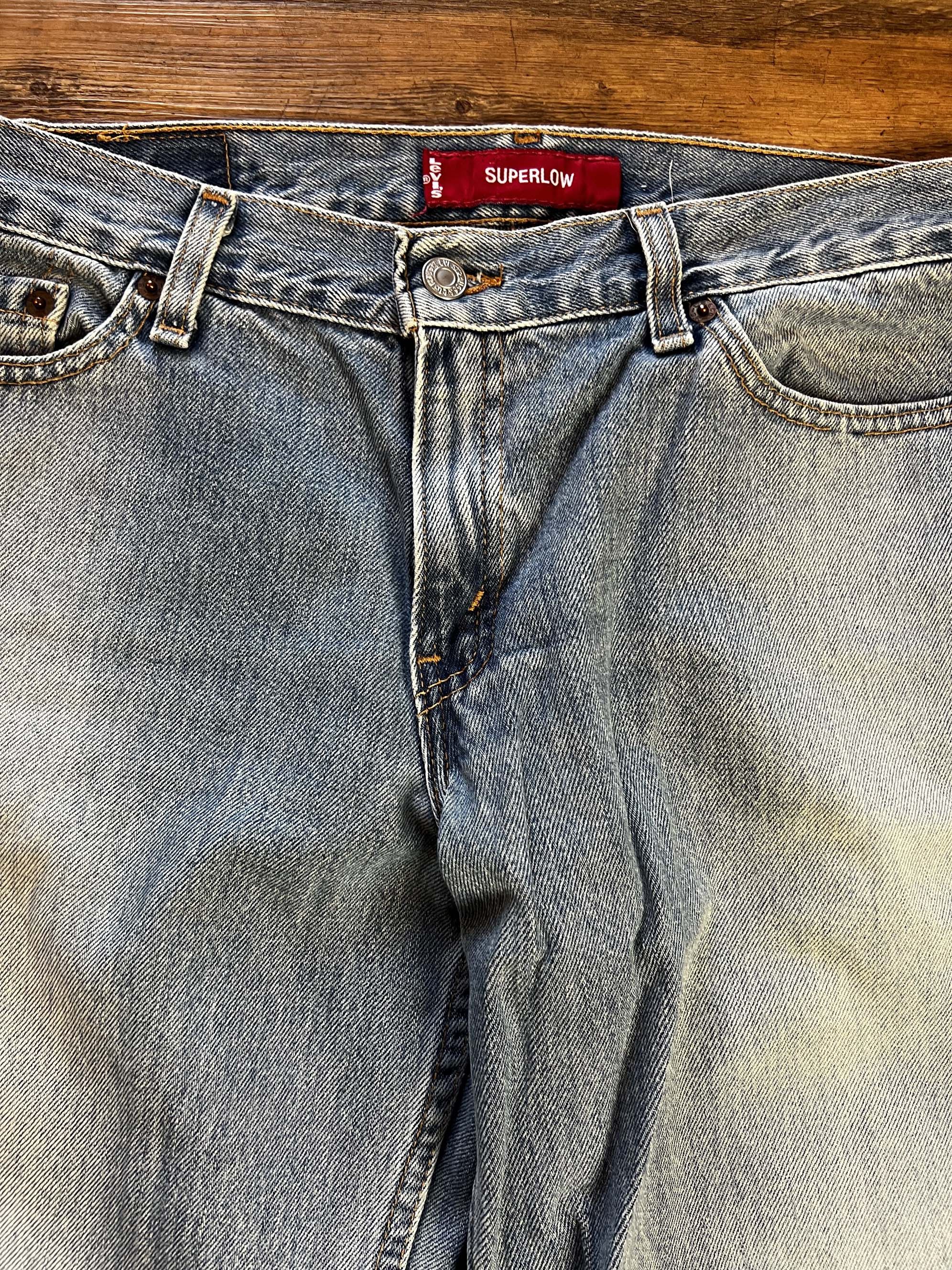 Levi's Vintage Clothing Vintage Levi's 518 Superlow Boot Cut Light Wash Denim Jeans Size 34" / US 12 / IT 48 - 3 Thumbnail