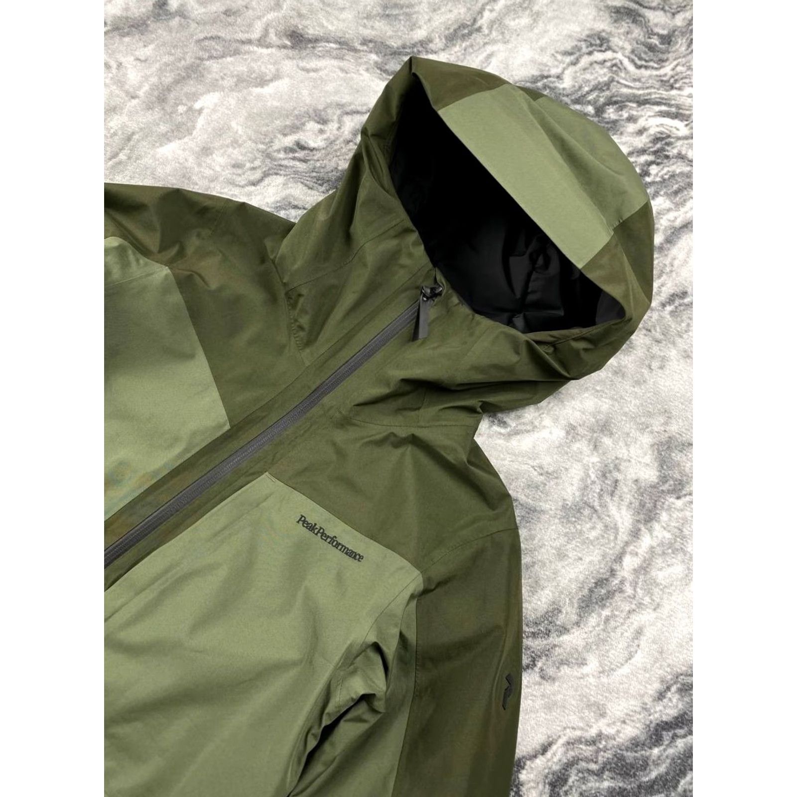 Peak Performance Peak Performance Jacket Women Size S Green Gore-Tex Windbreaker Spring Winter Size S / US 4 / IT 40 - 2 Thumbnail