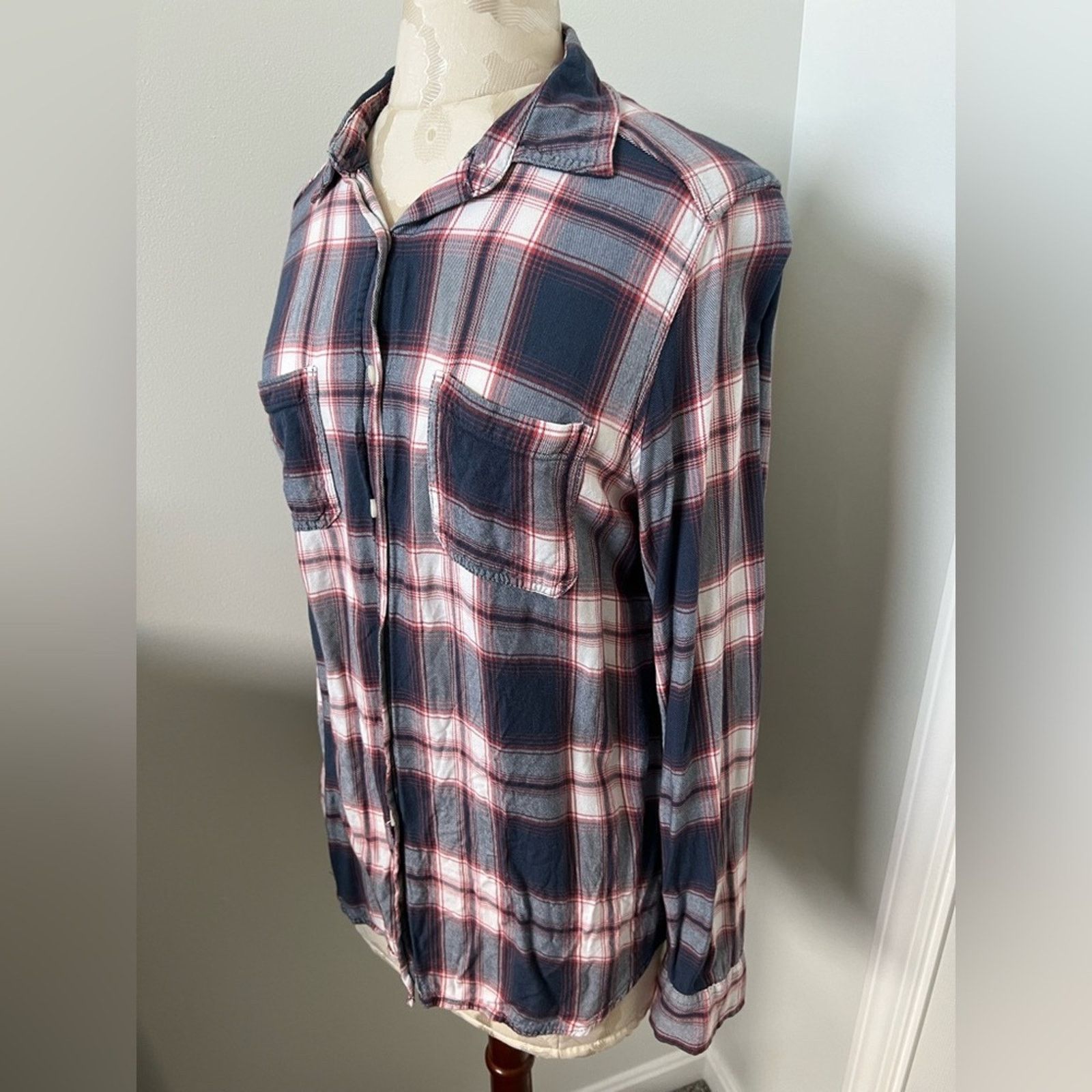 Mossimo Mossimo Boyfriend Fit Long Sleeve Plaid Button Up Small Size S / US 4 / IT 40 - 2 Thumbnail