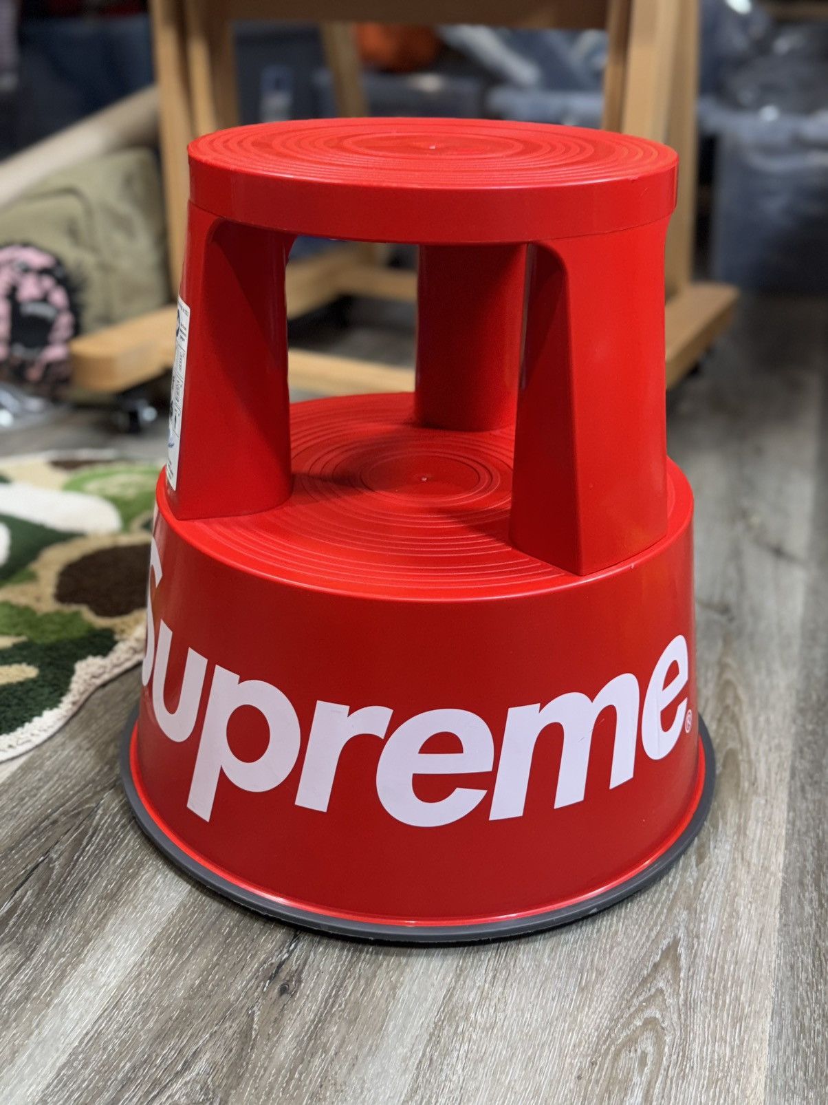 Supreme Wedo Step Stool Red