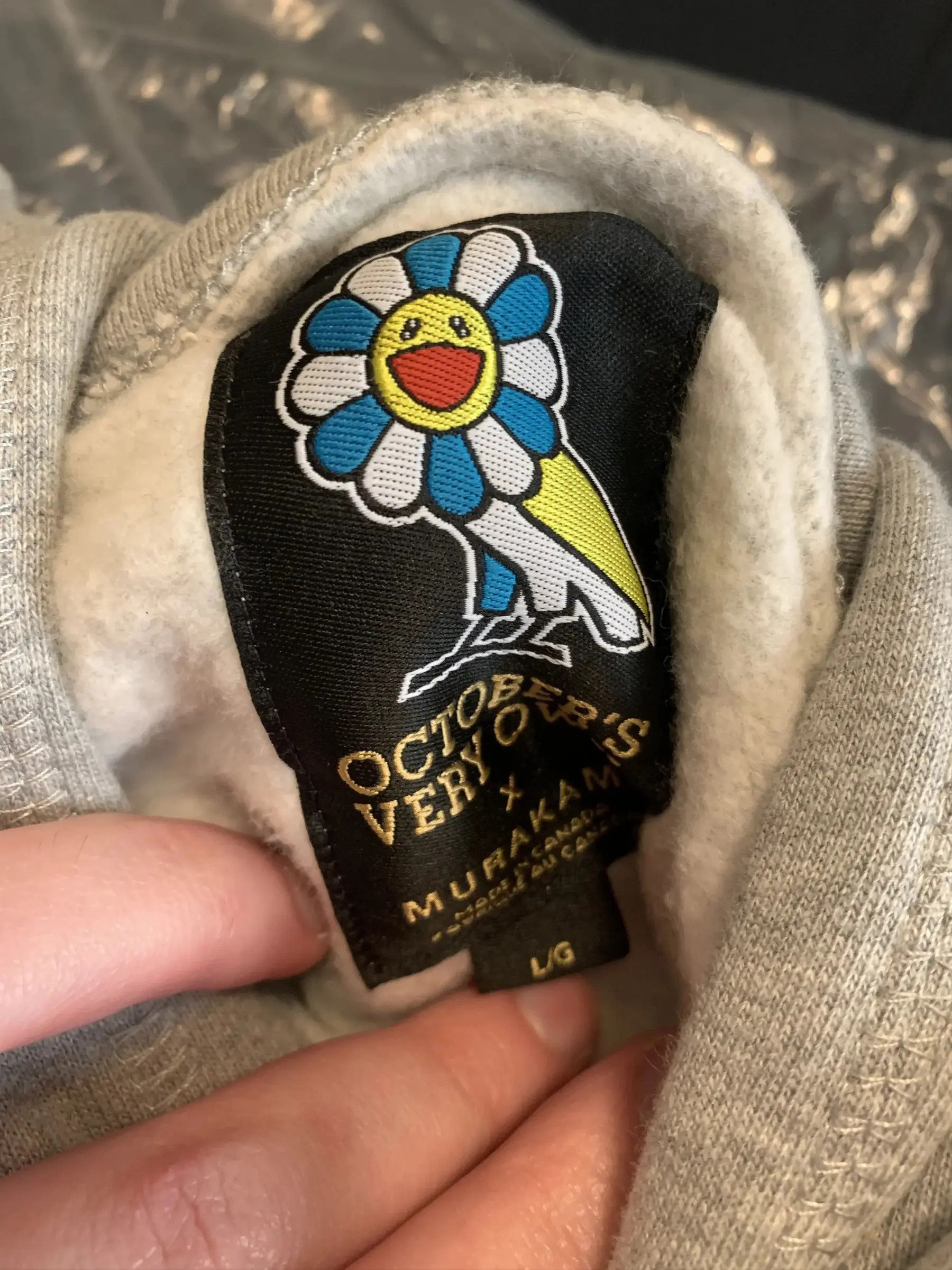 October's Very Own × Takashi Murakami OVO X Murakami Hoodie Grey 2018 OG Flower Owl Size US L / EU 52-54 / 3 - 7 Thumbnail