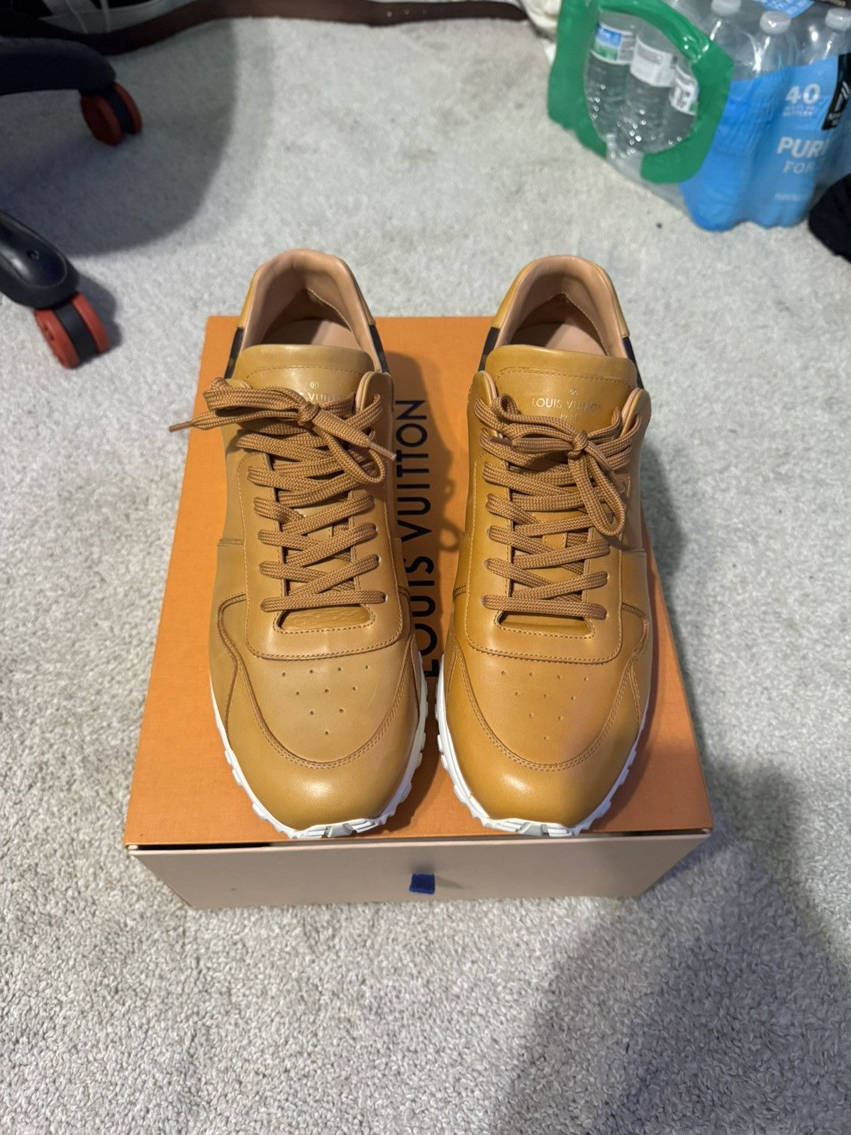 Louis Vuitton Louis Vuitton Run Away size 10(US) Size US 10 / EU 43 - 2 Thumbnail